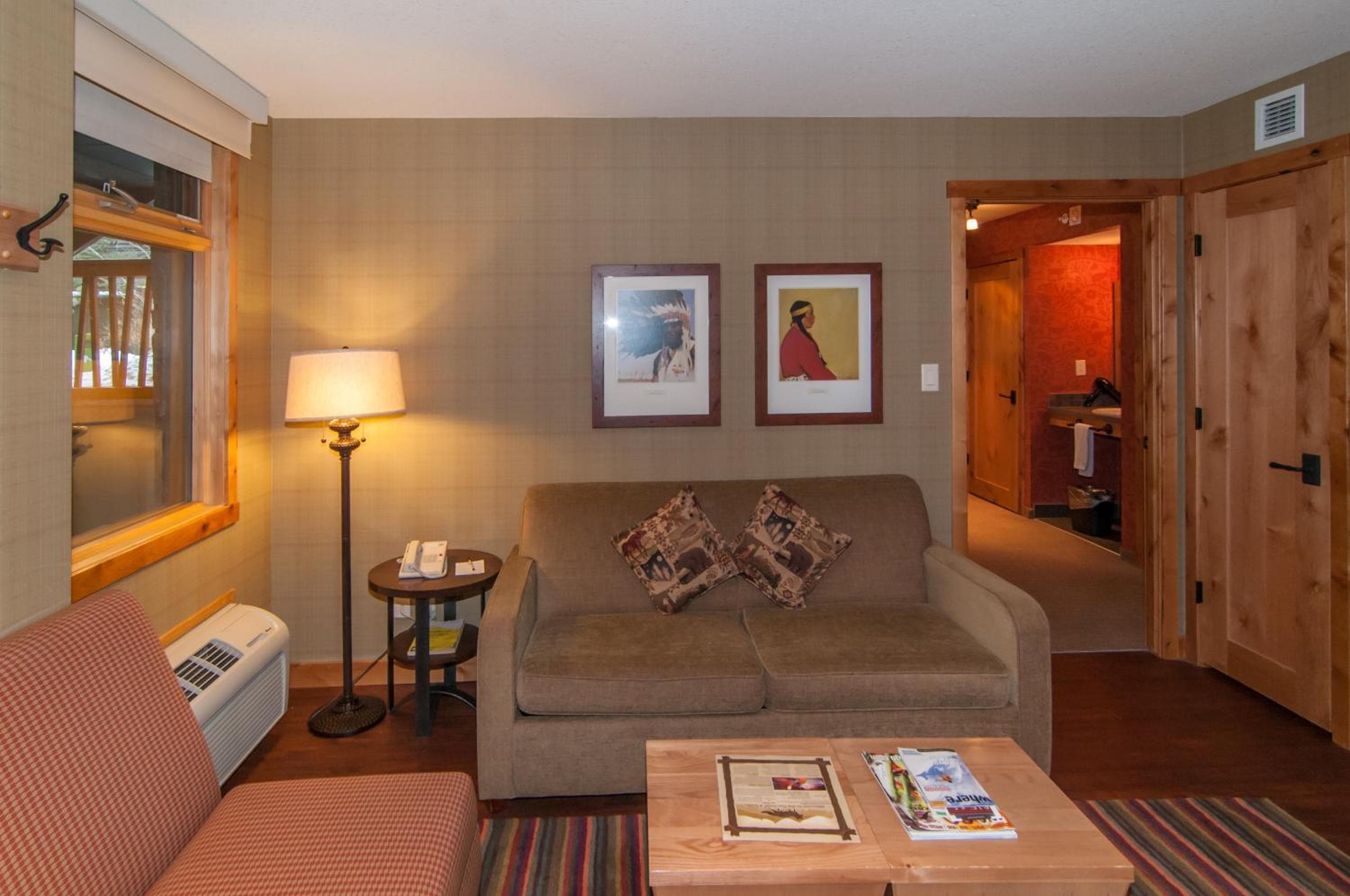 Fox Hotel and Suites