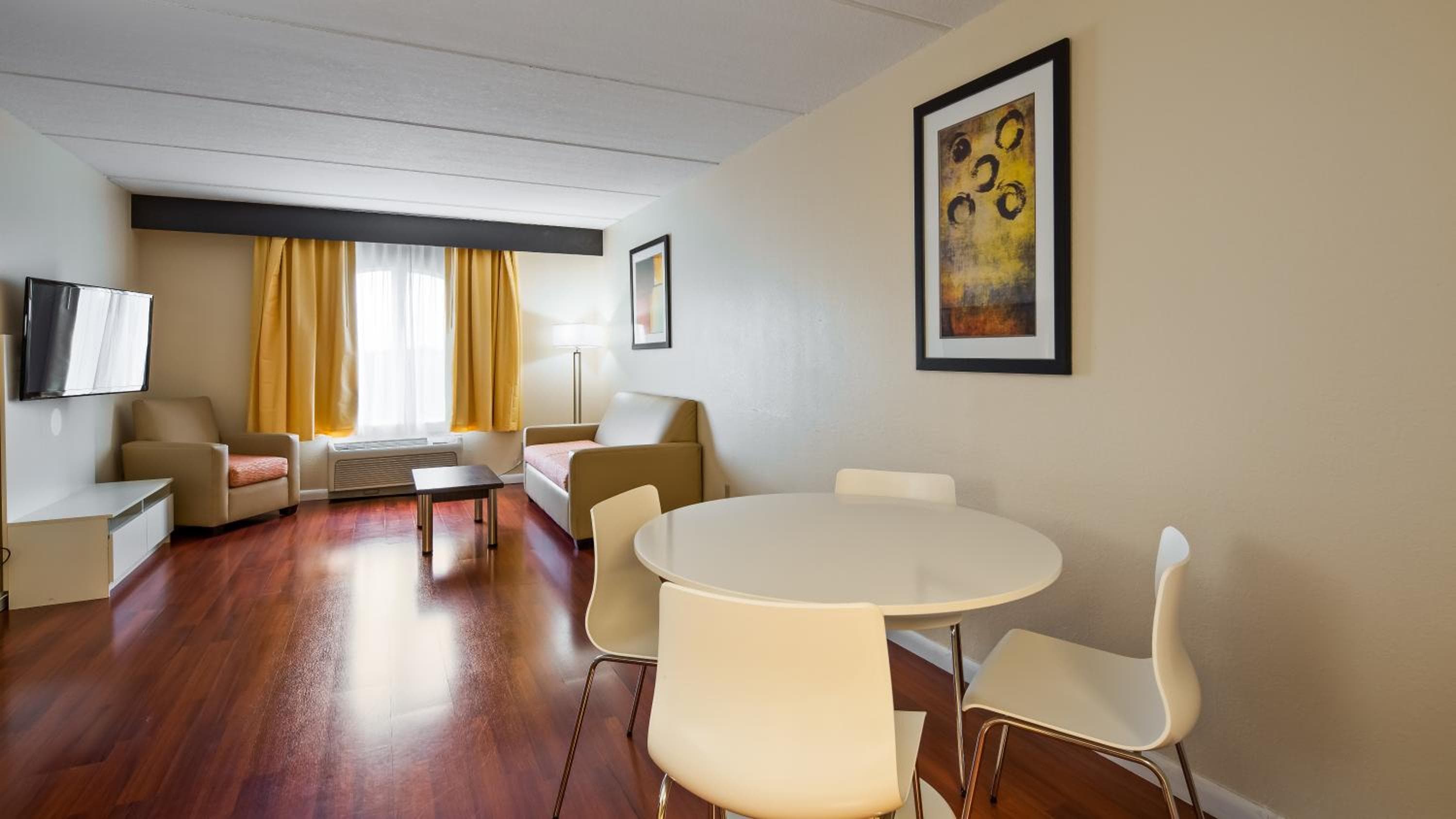 Sonesta Essential Orlando Airport