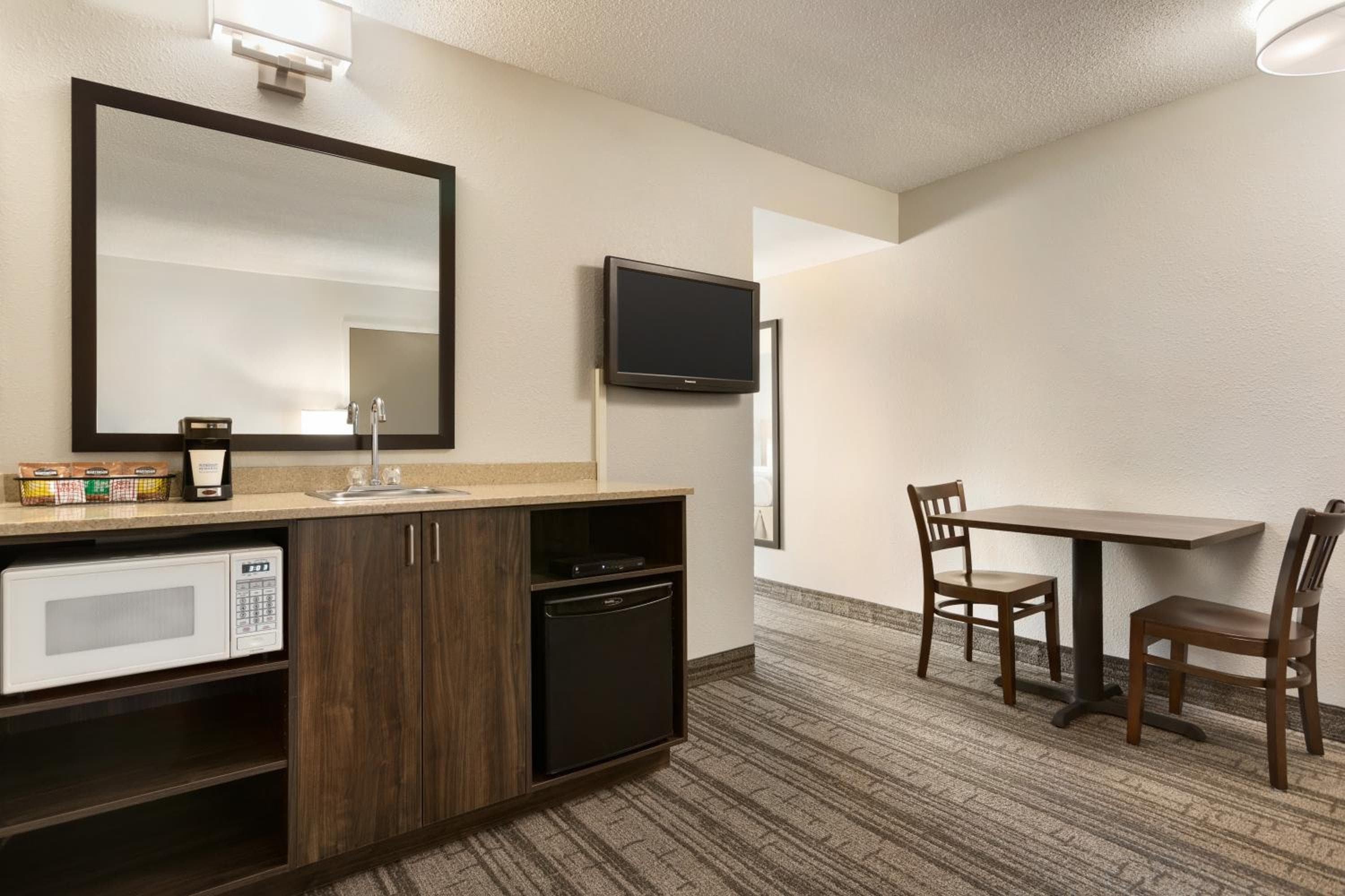 Travelodge Suites by Wyndham New Glasgow