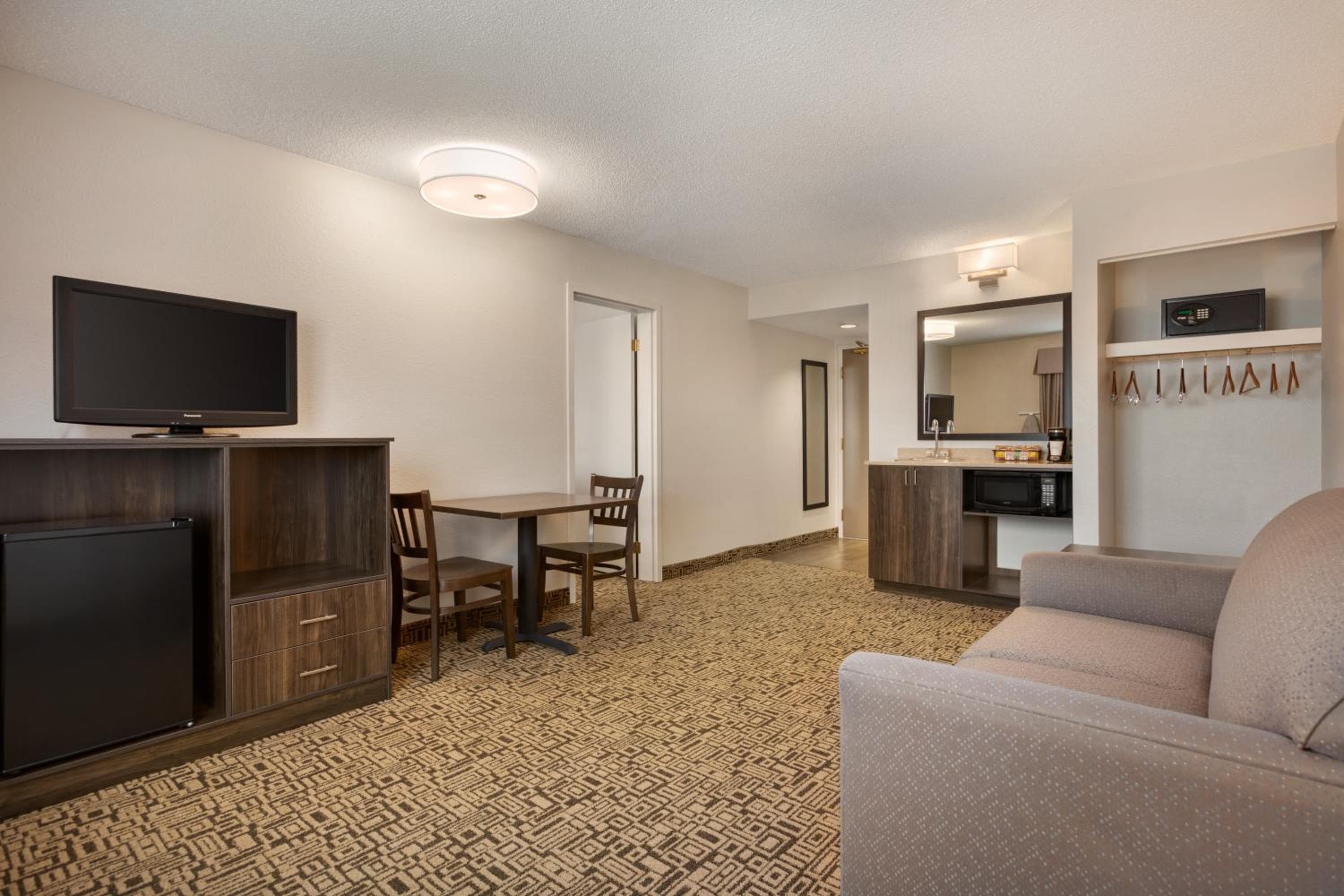 Travelodge Suites by Wyndham New Glasgow