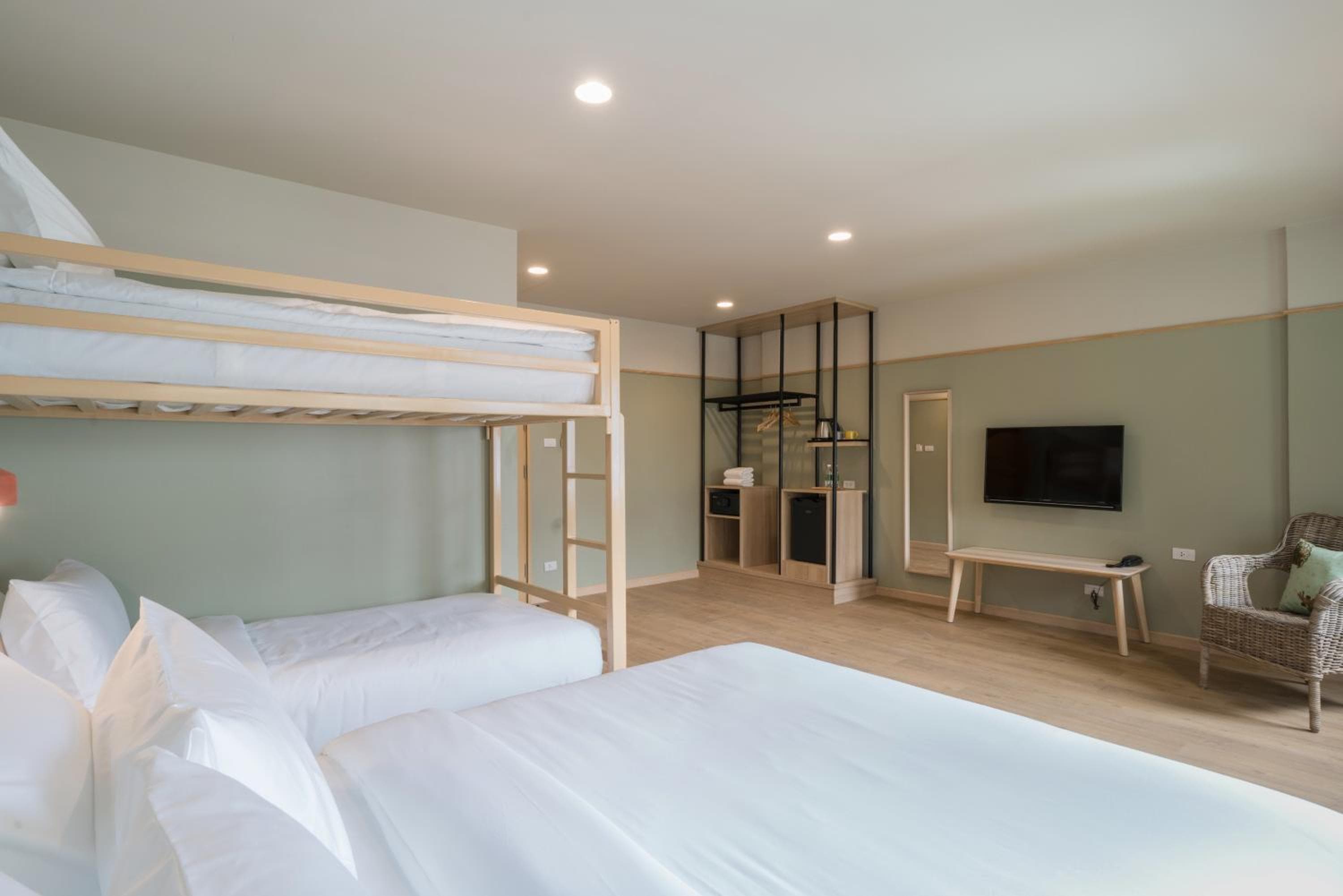 The Blanket Hotel Phuket Old Town