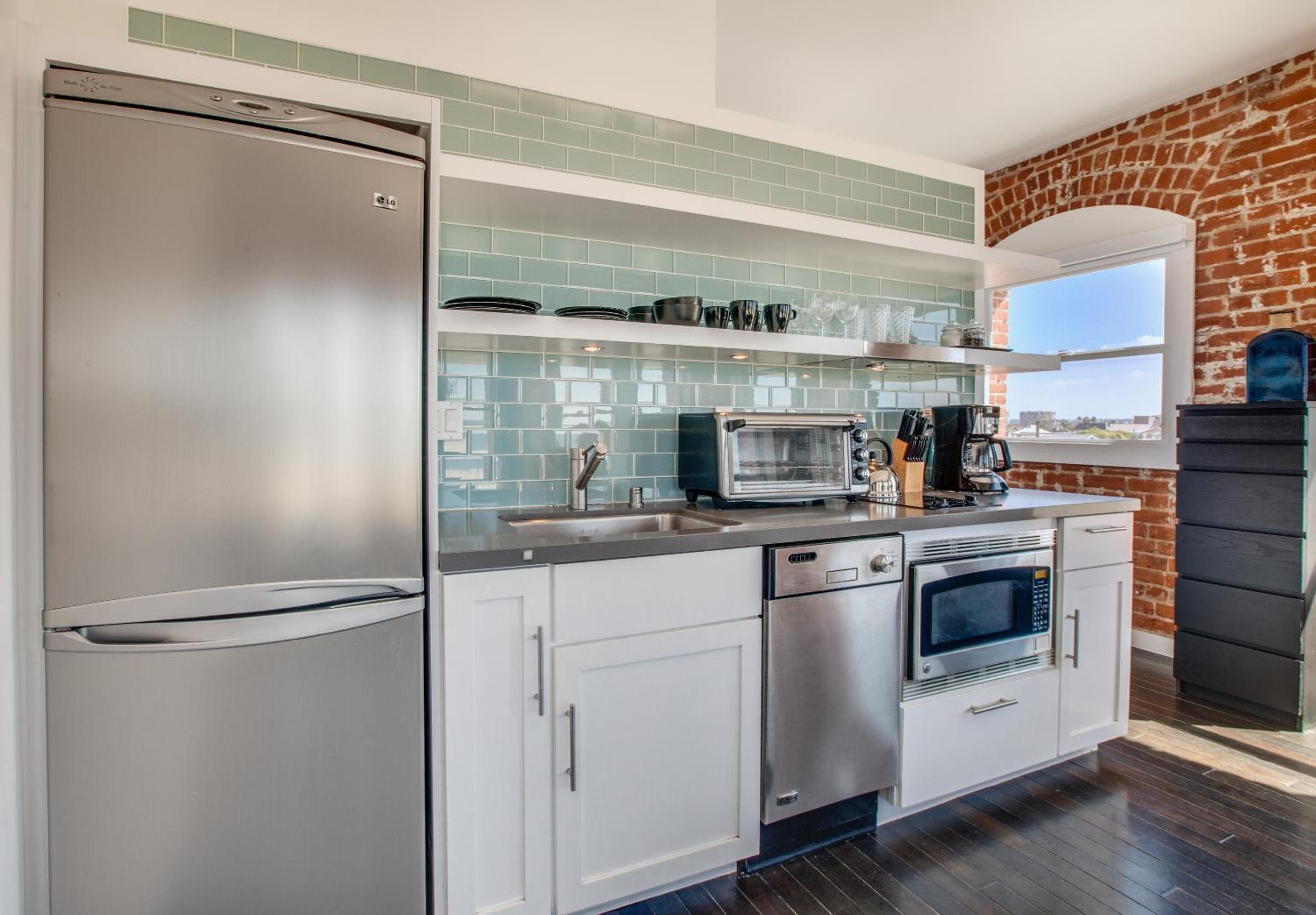 Venice Breeze Suites