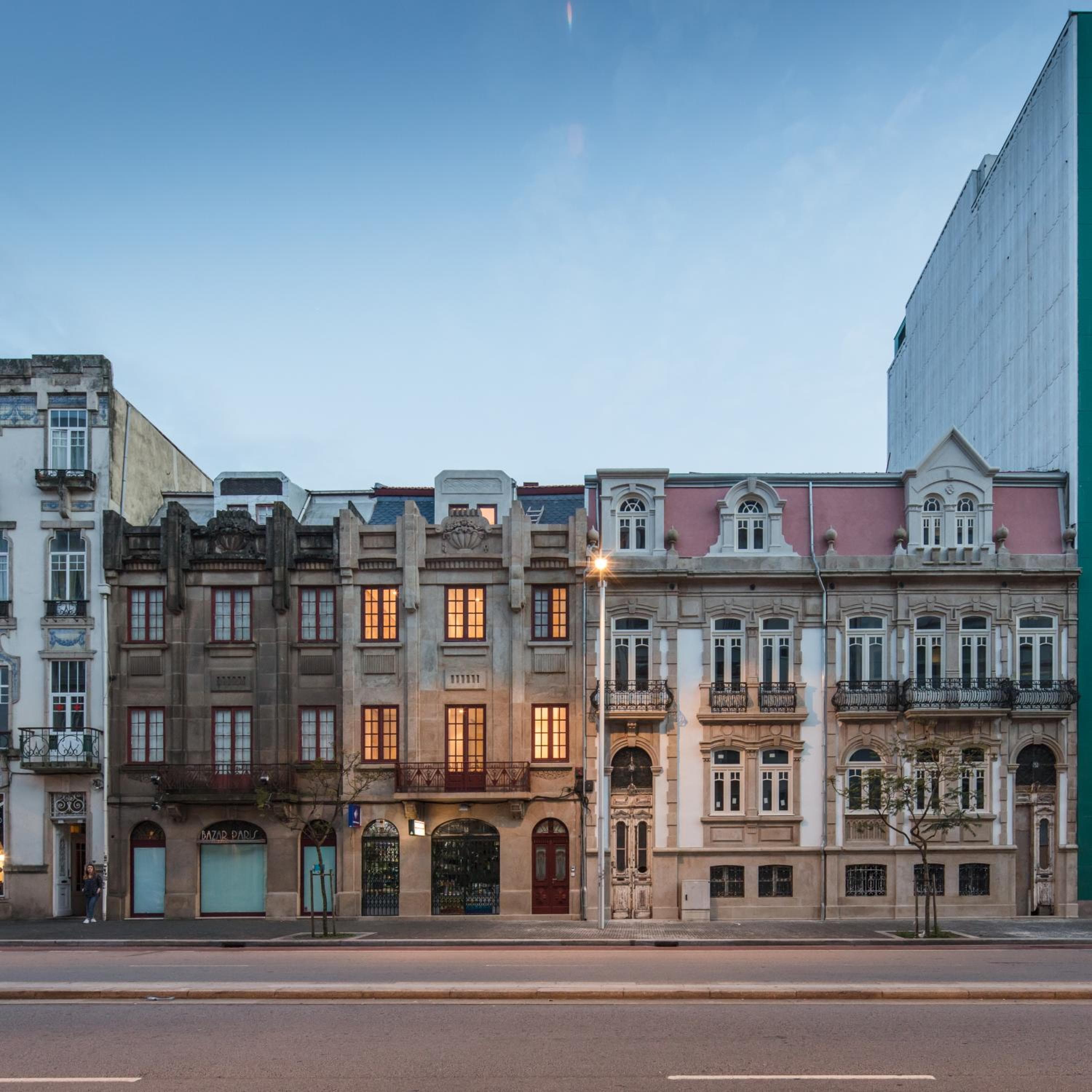 Porto Deluxe Suites
