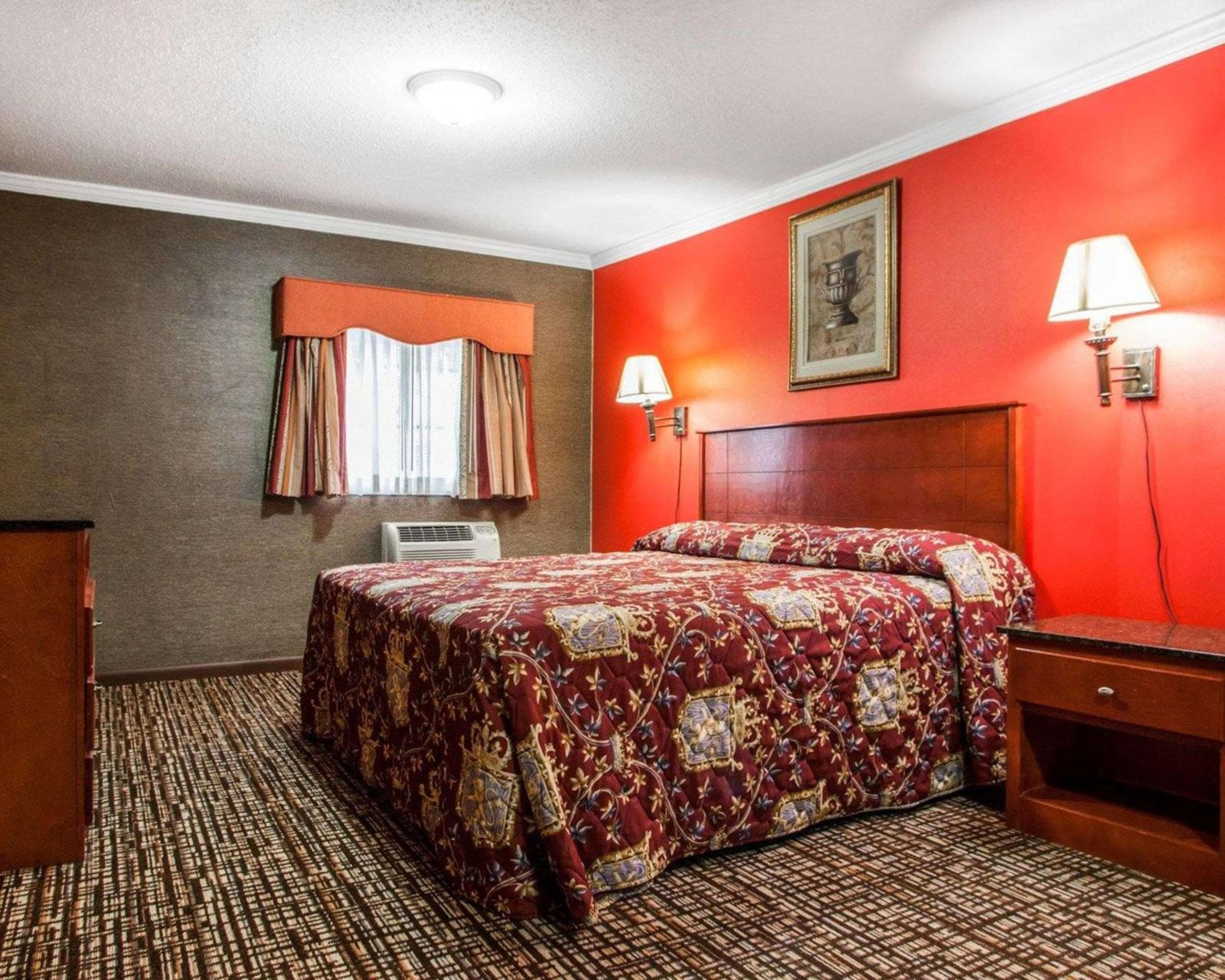 Rodeway Inn Paterson Great Falls Park Area