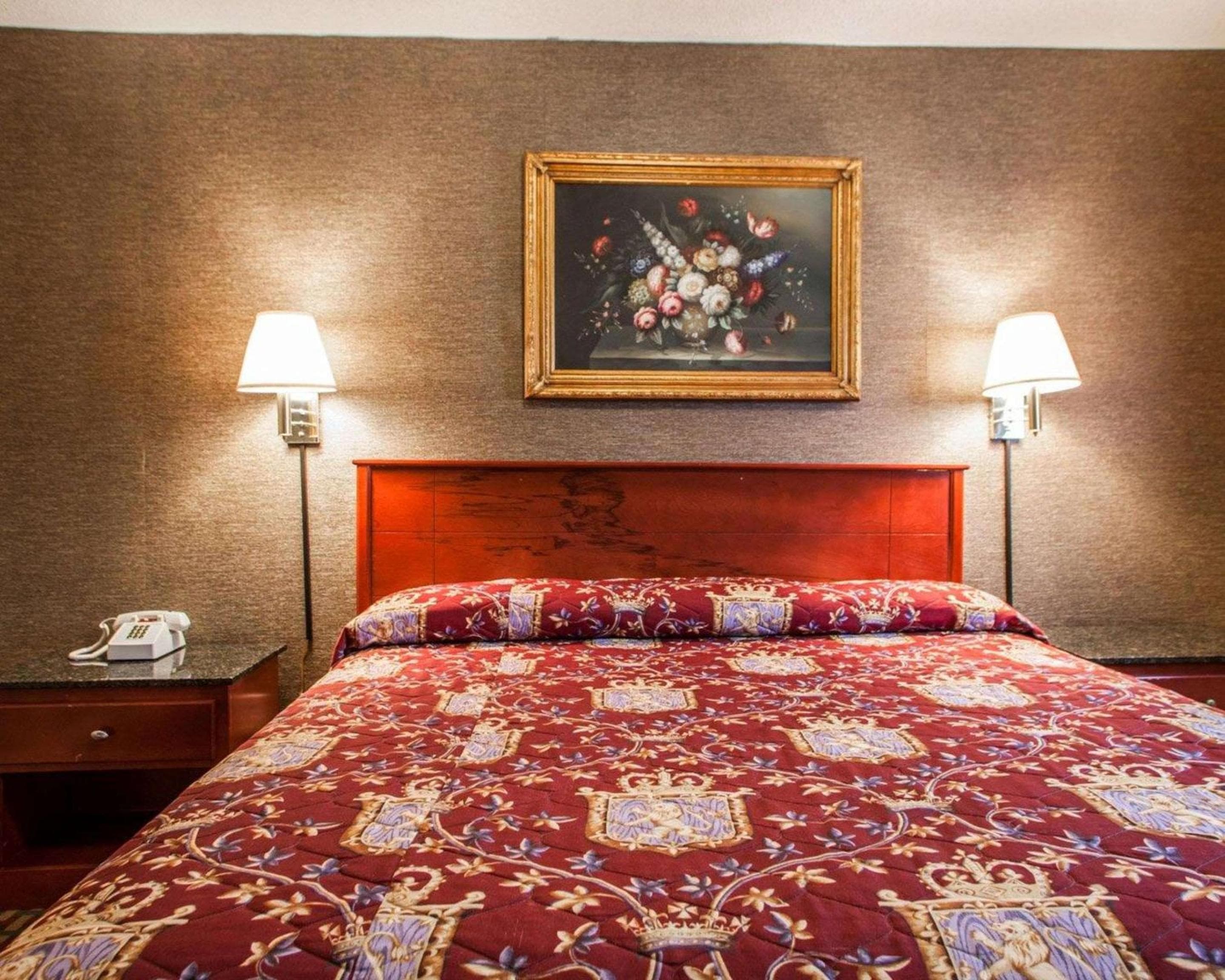 Rodeway Inn Paterson Great Falls Park Area