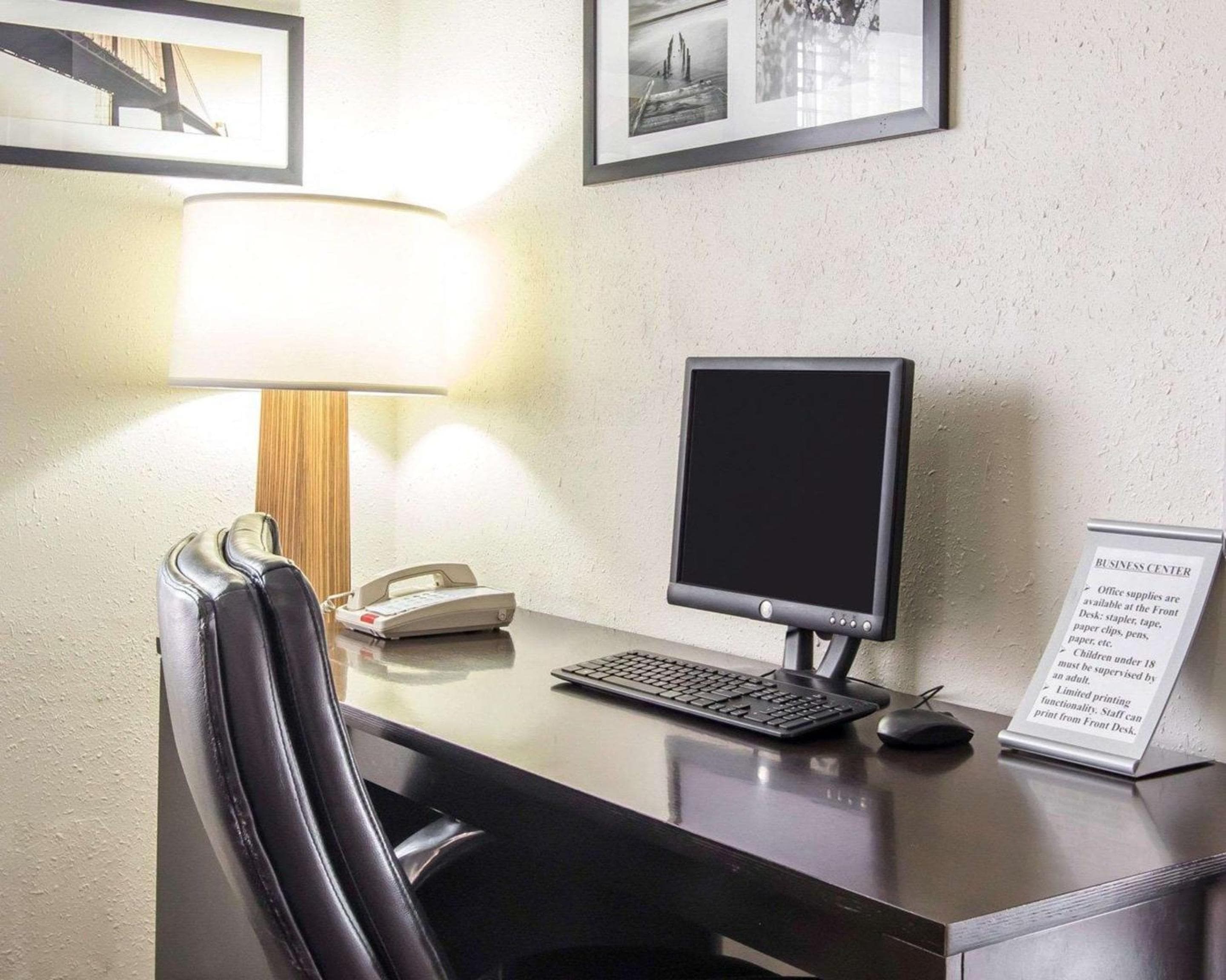 The Douillet by Demeure Hotels