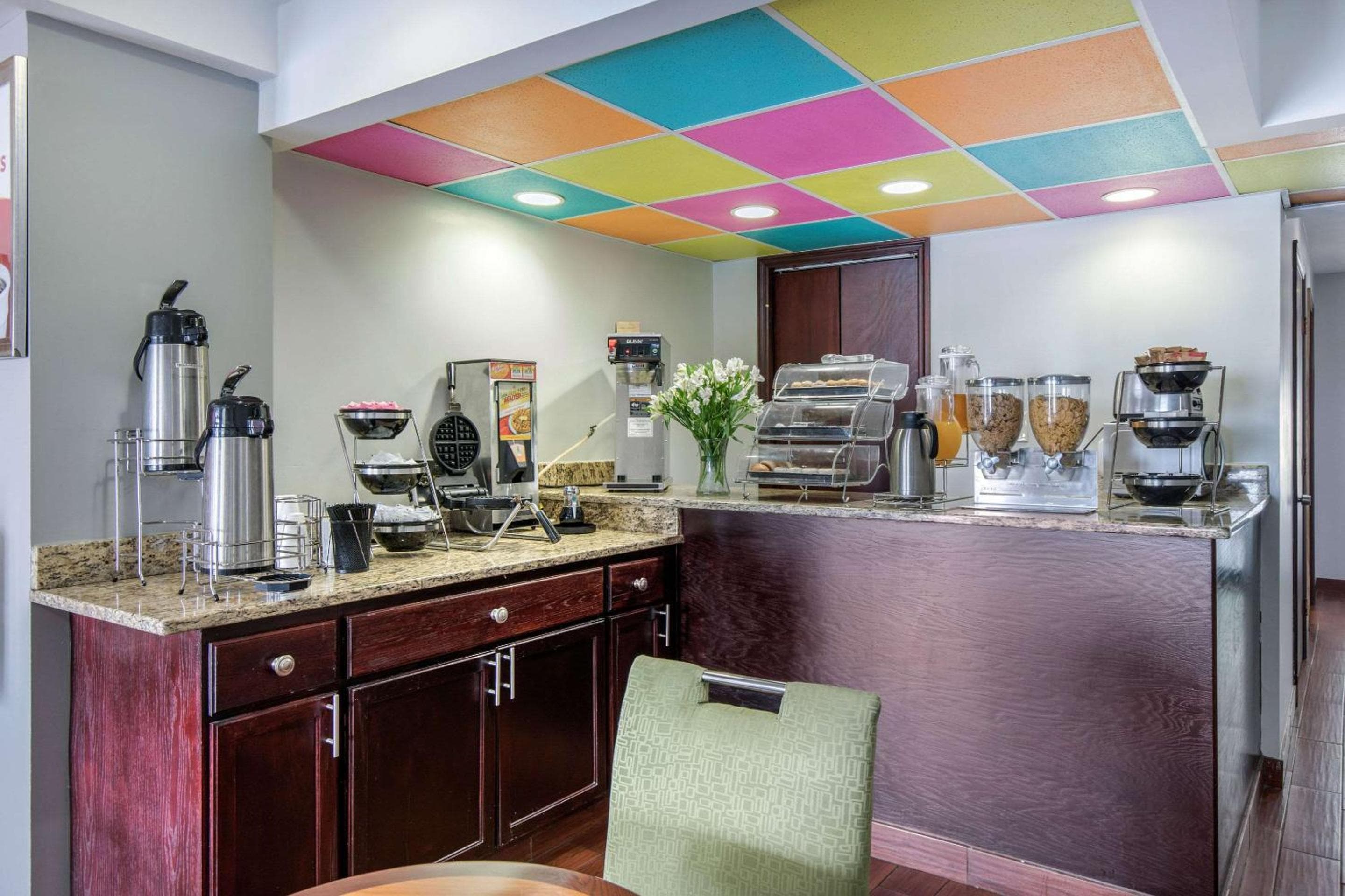 Econo Lodge Aiken Central