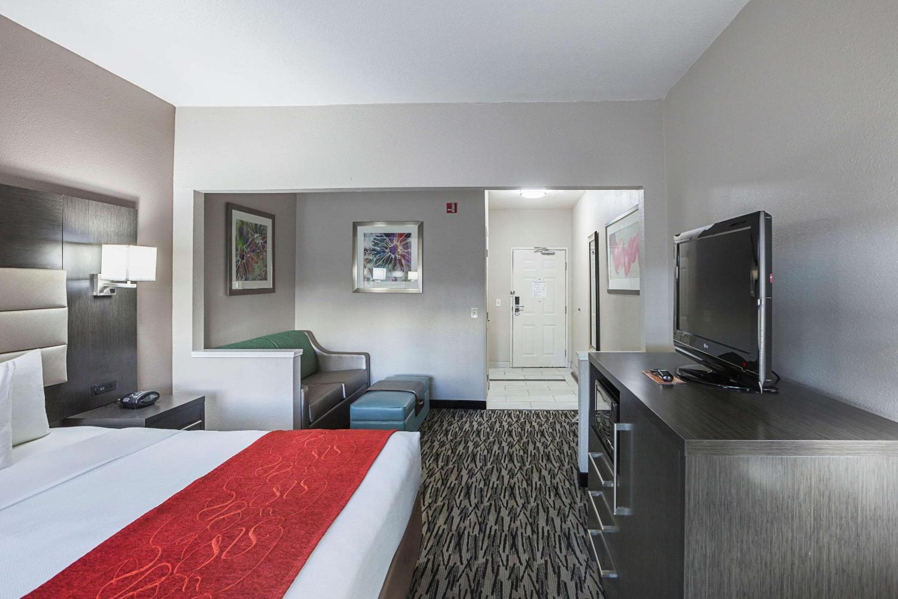 Comfort Suites Lewisville - Dallas