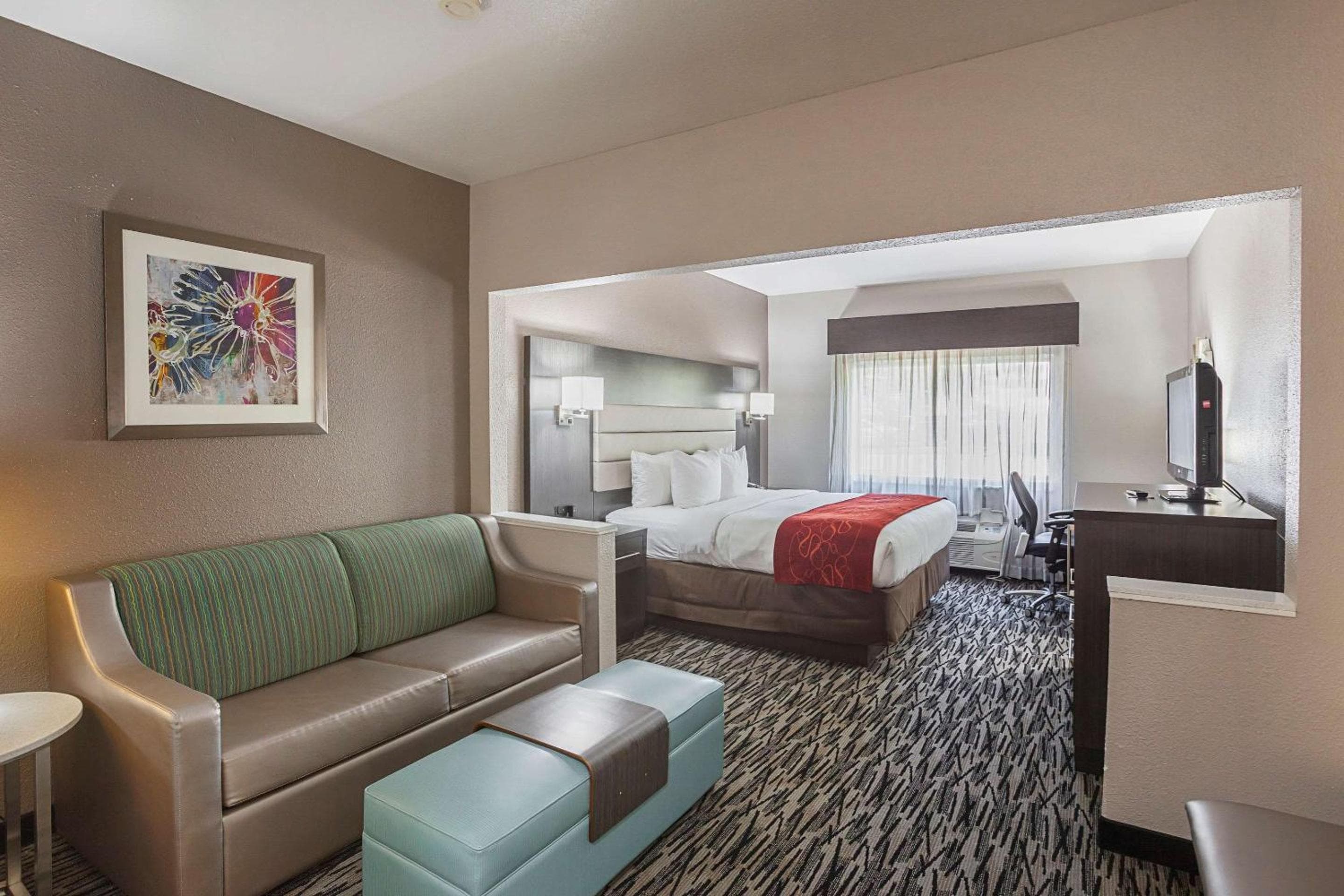 Comfort Suites Lewisville - Dallas