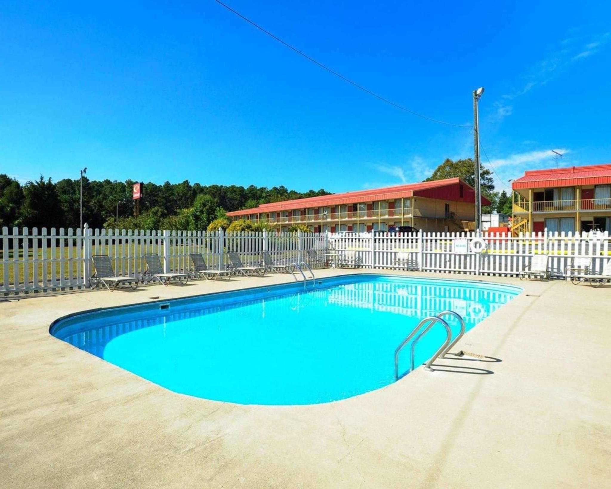 Econo Lodge Petersburg - Fort Lee