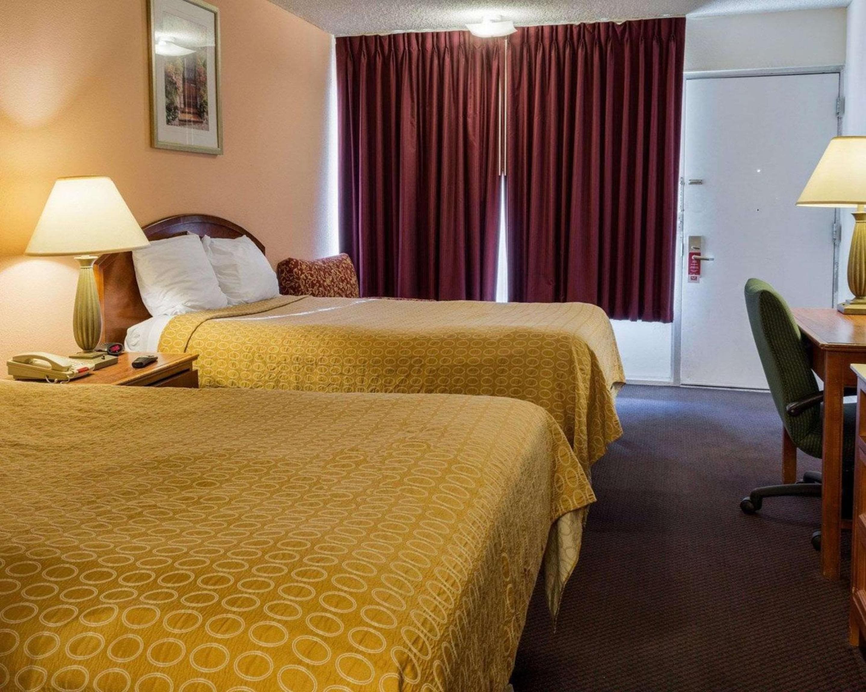 Rodeway Inn Colonial Heights I-95