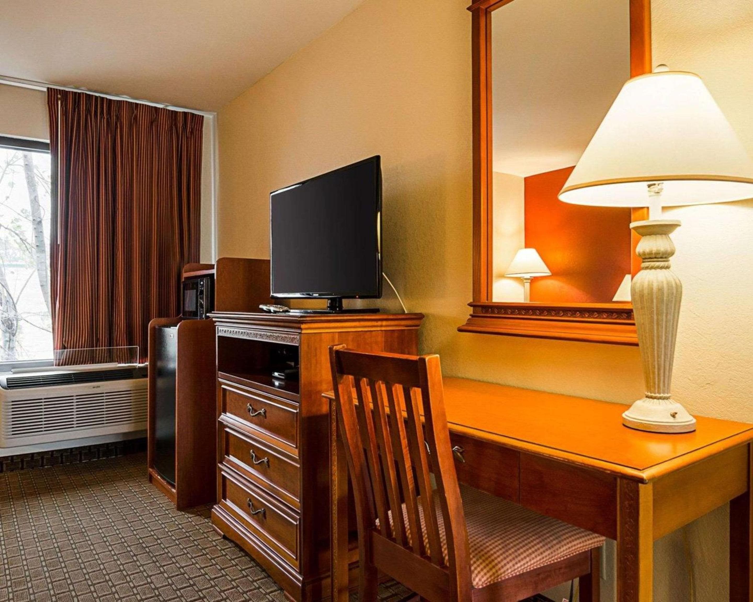 Econo Lodge Richmond North