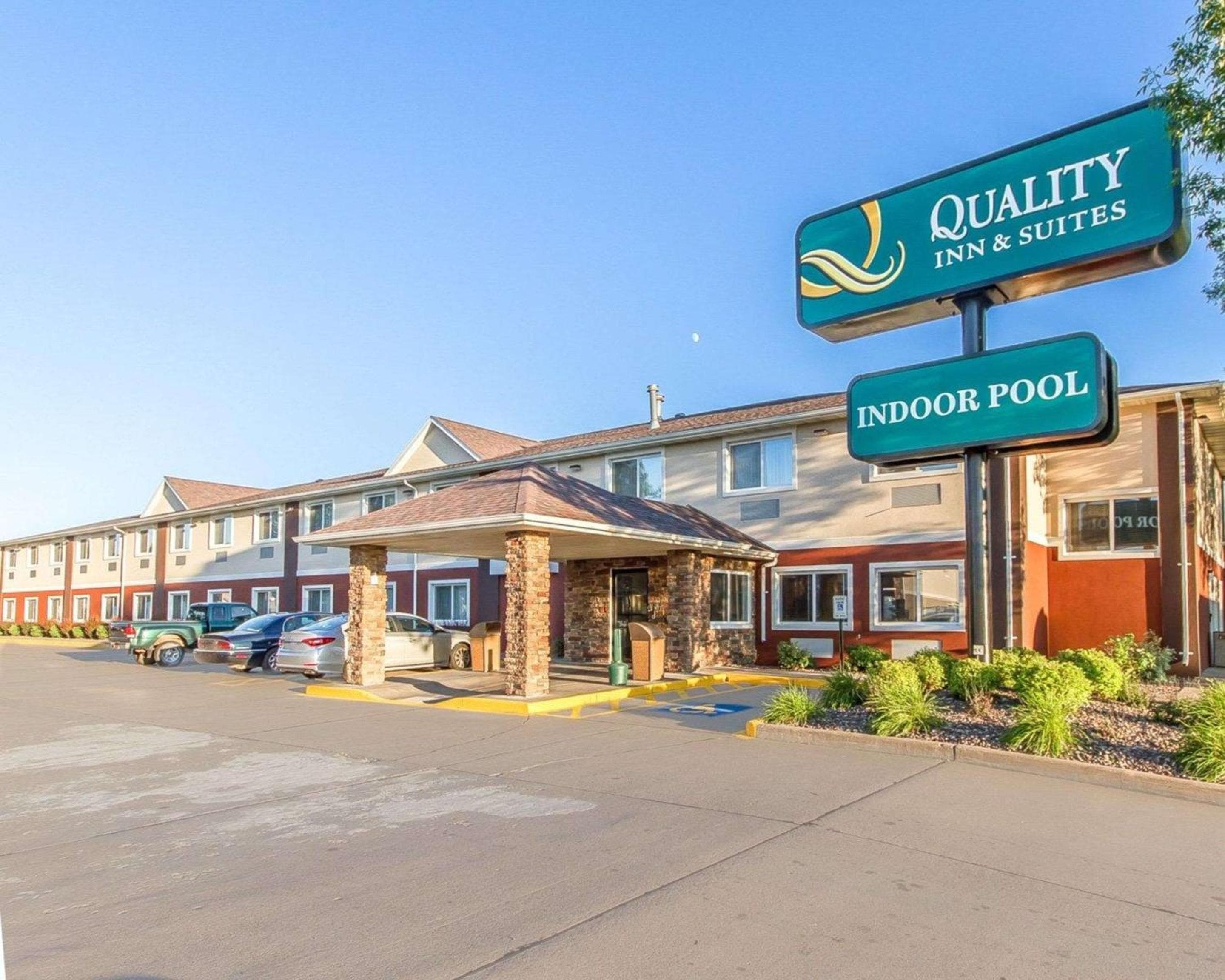 Quality Inn & Suites Eau Claire University Area