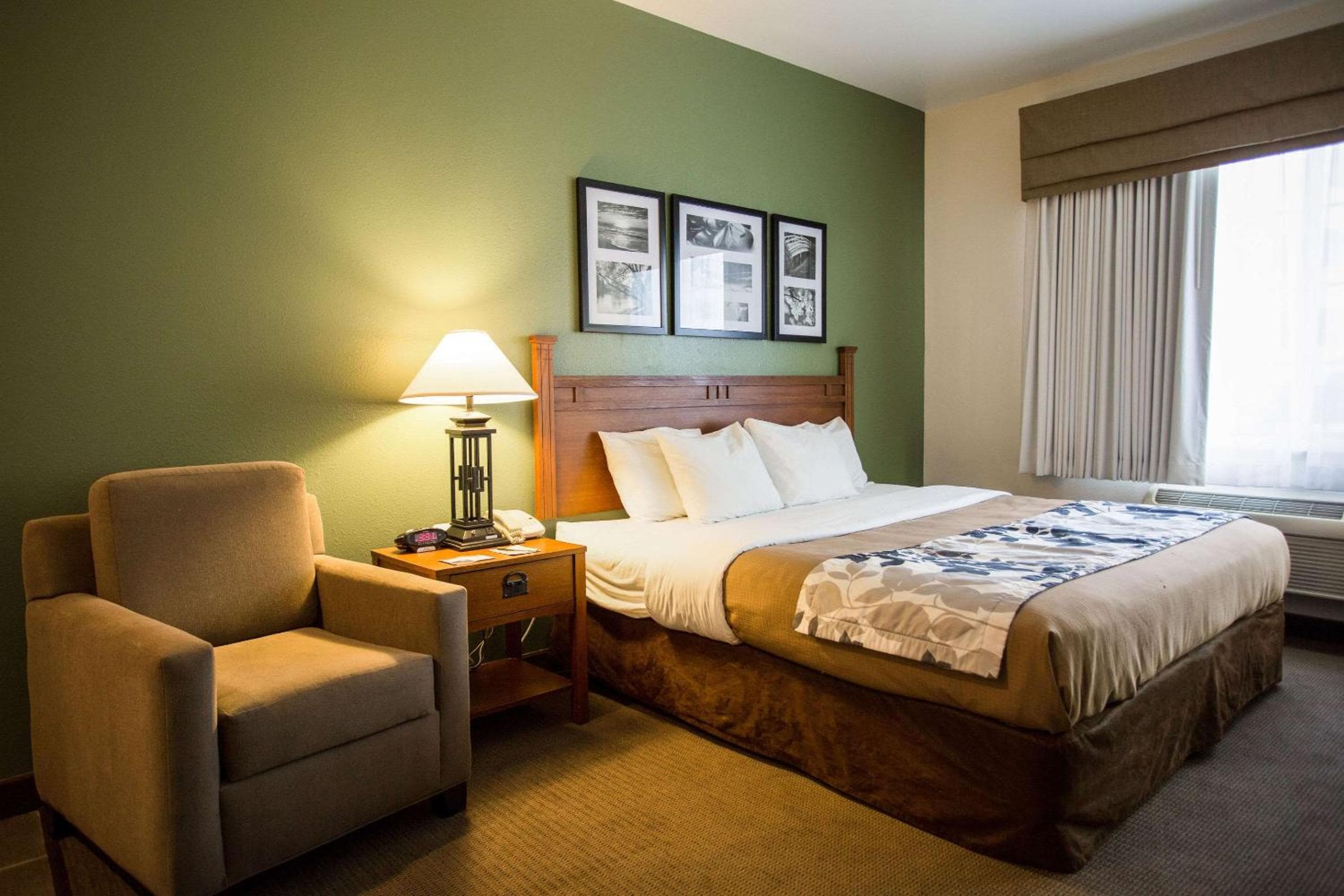 Sleep Inn & Suites Conference Center Eau Claire North