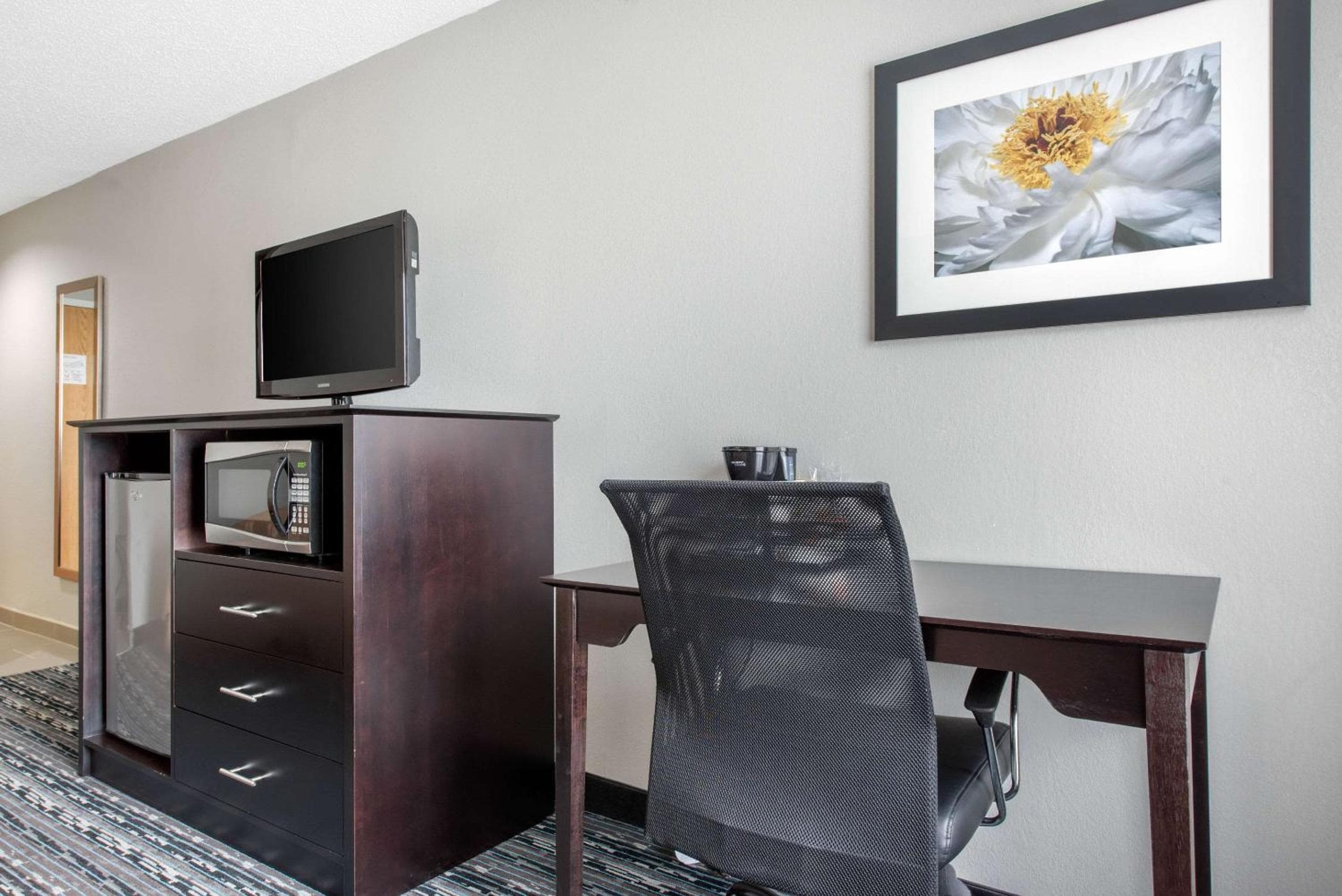 Quality Inn & Suites Brownsburg - Indianapolis West