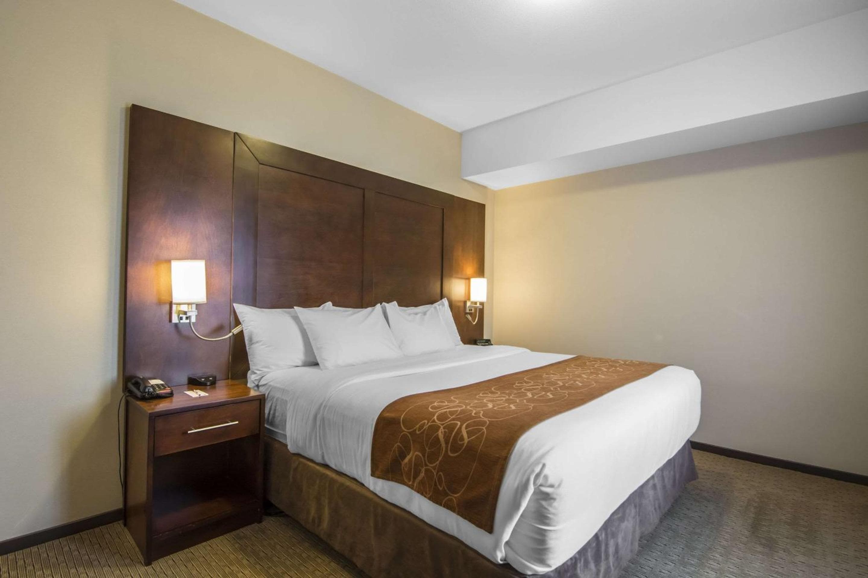 Comfort Suites