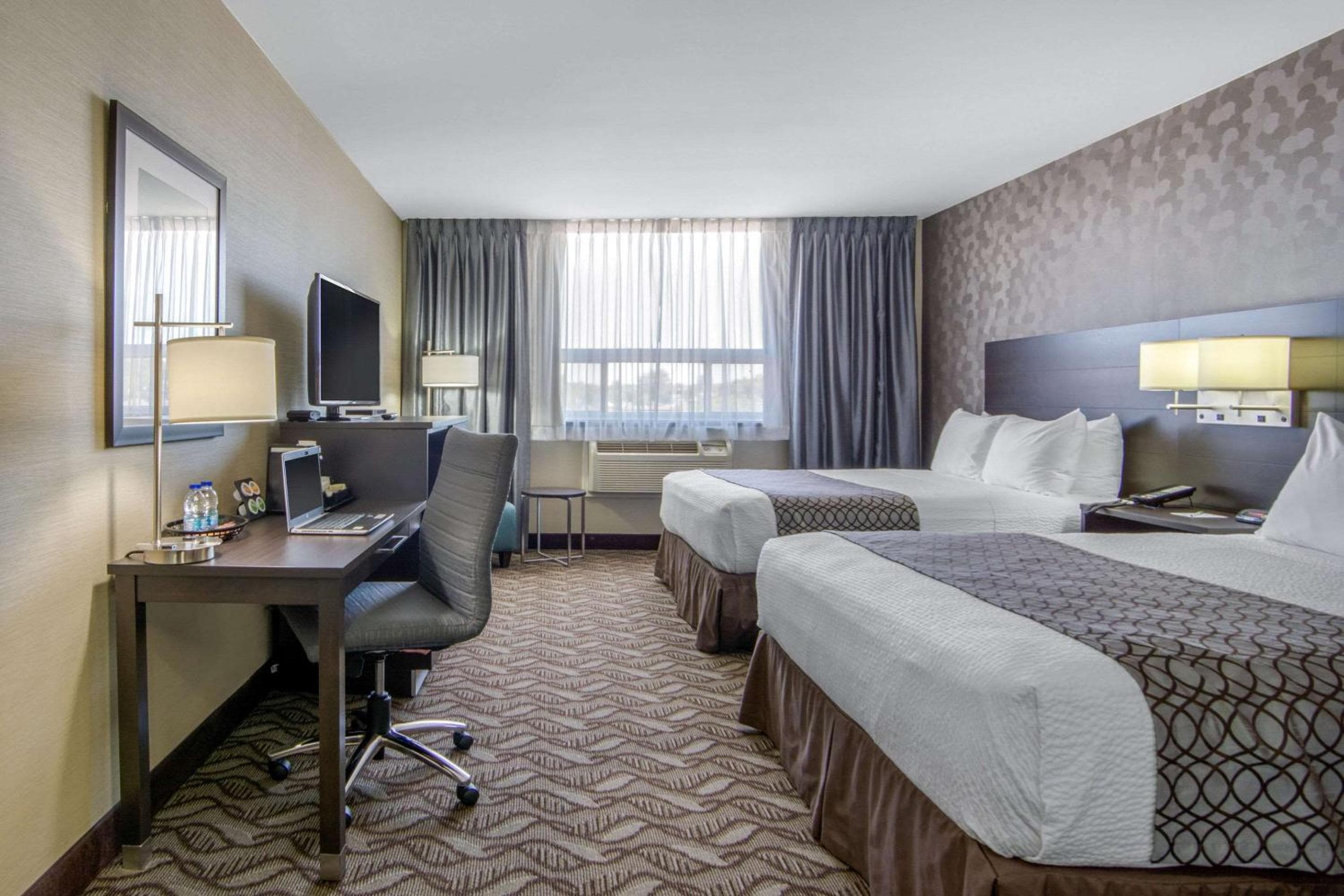 Clarion Hotel