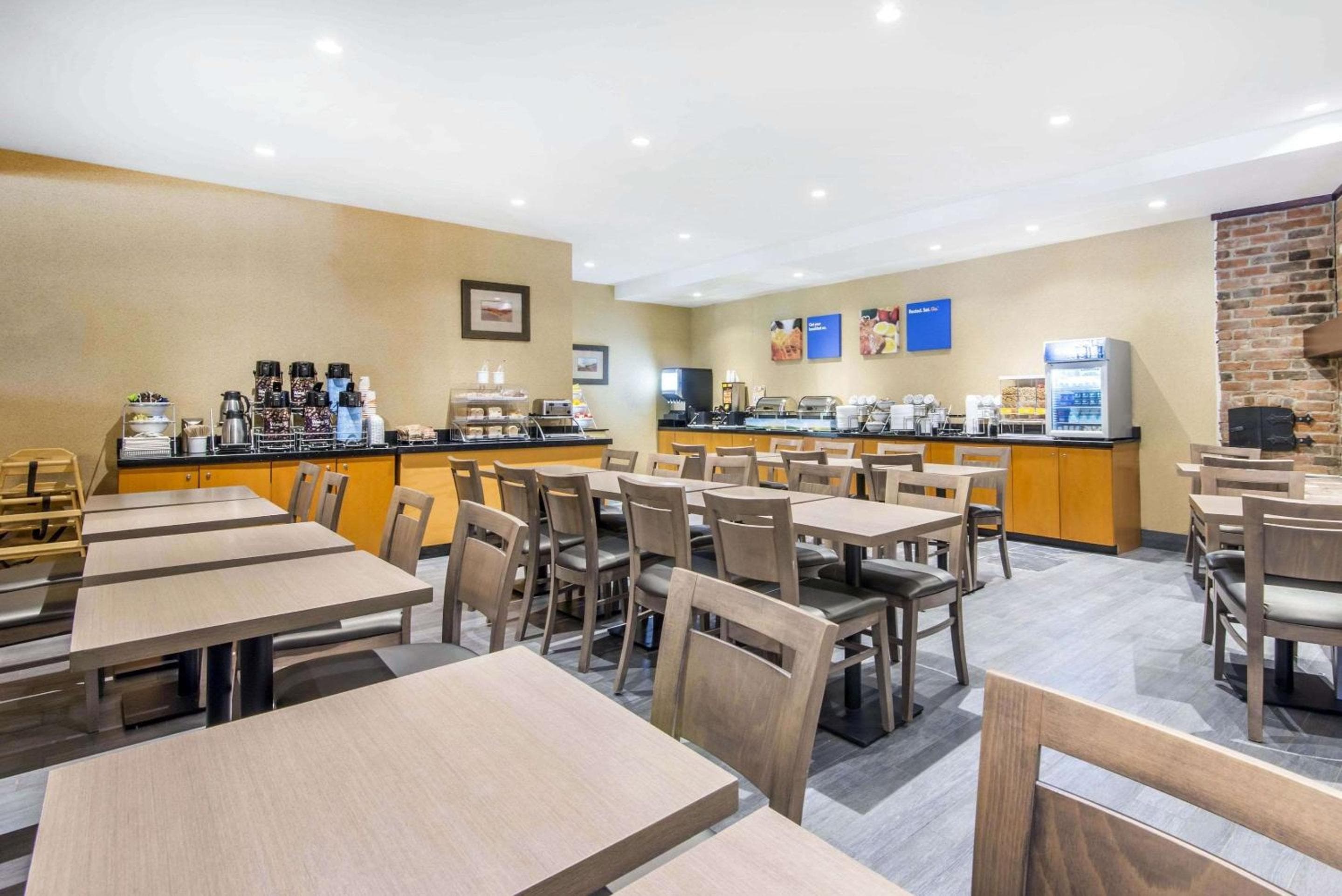 Comfort Inn & Suites
