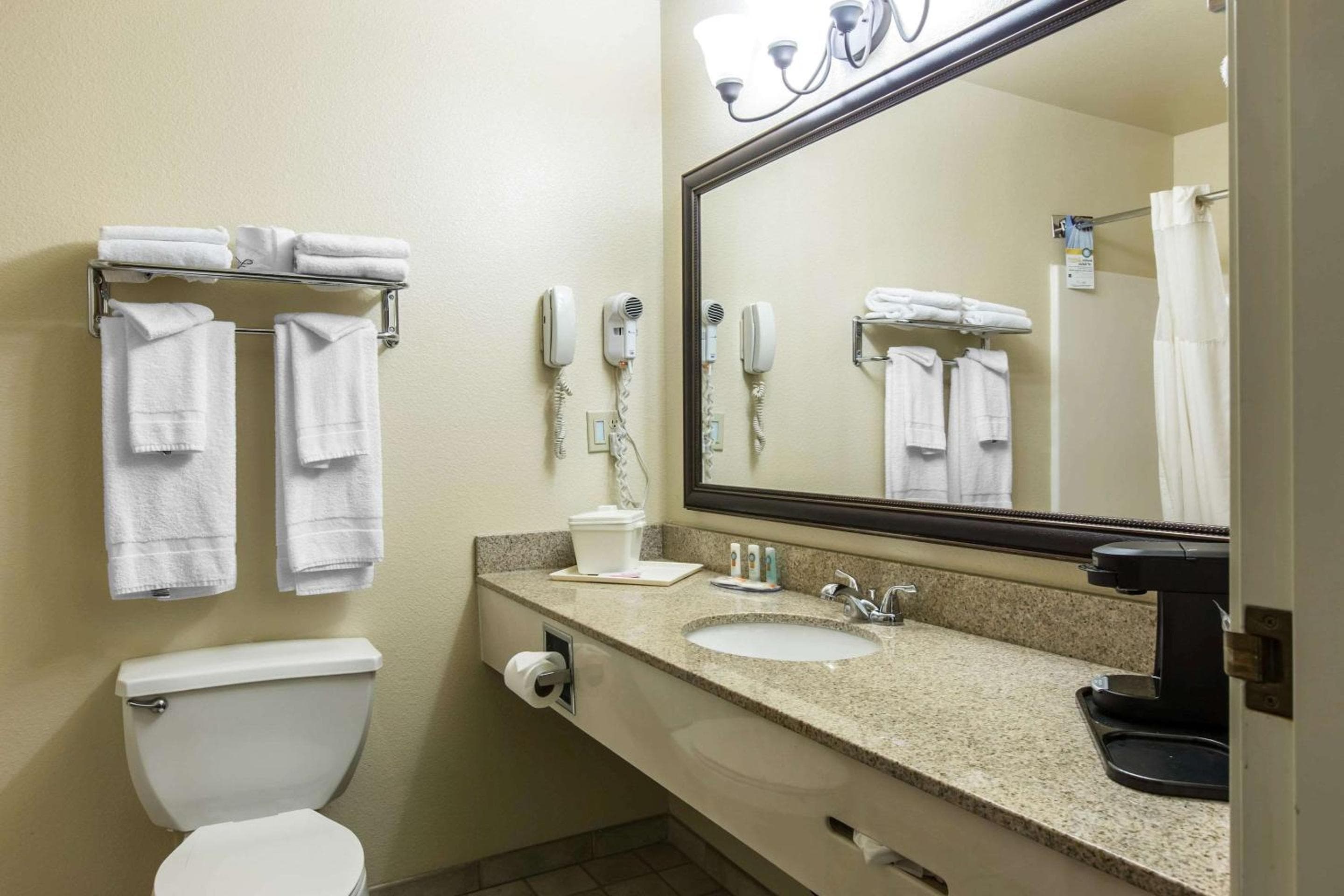 Quality Inn and Suites Silverthorne - Copper Mountain