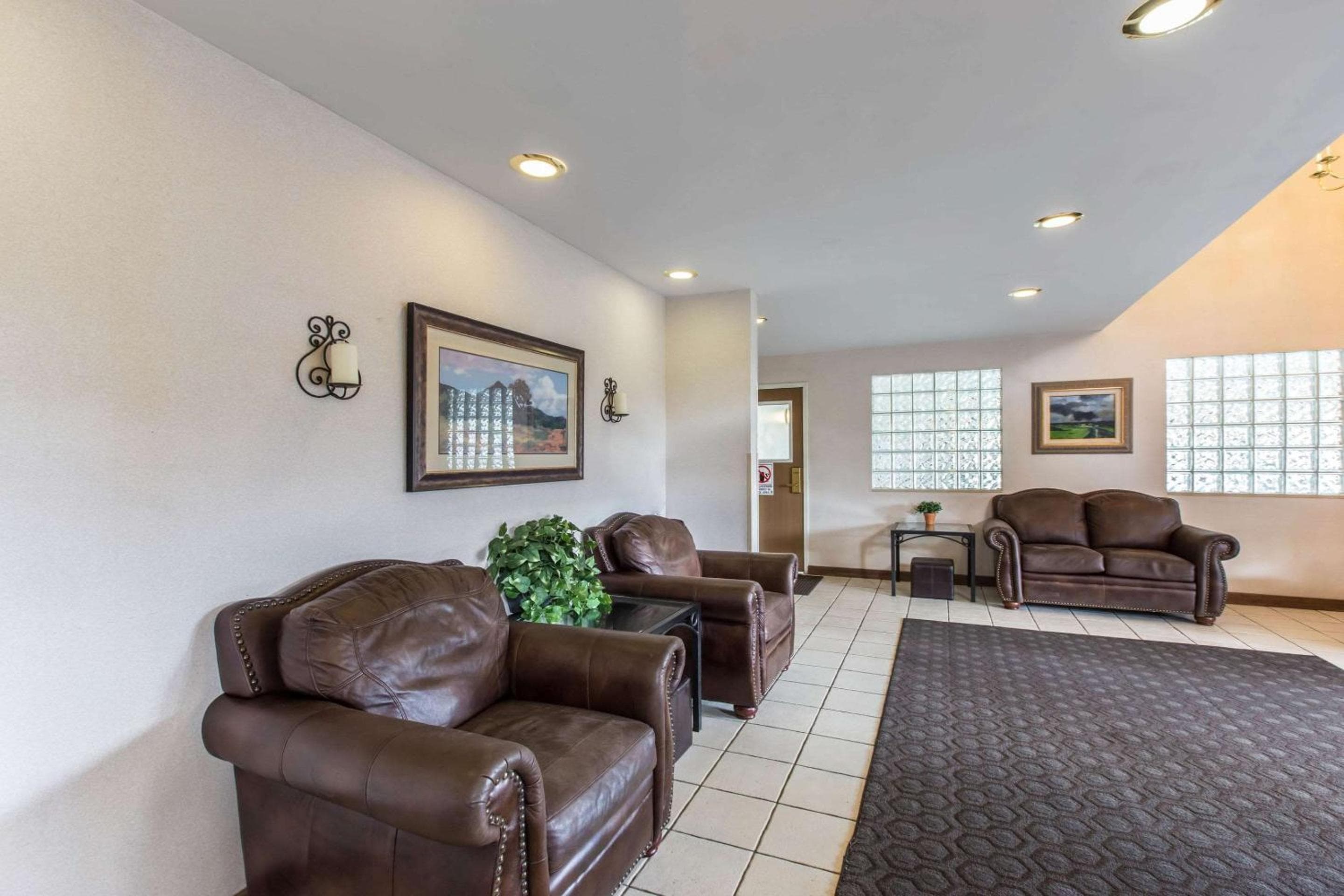 Quality Inn and Suites Silverthorne - Copper Mountain