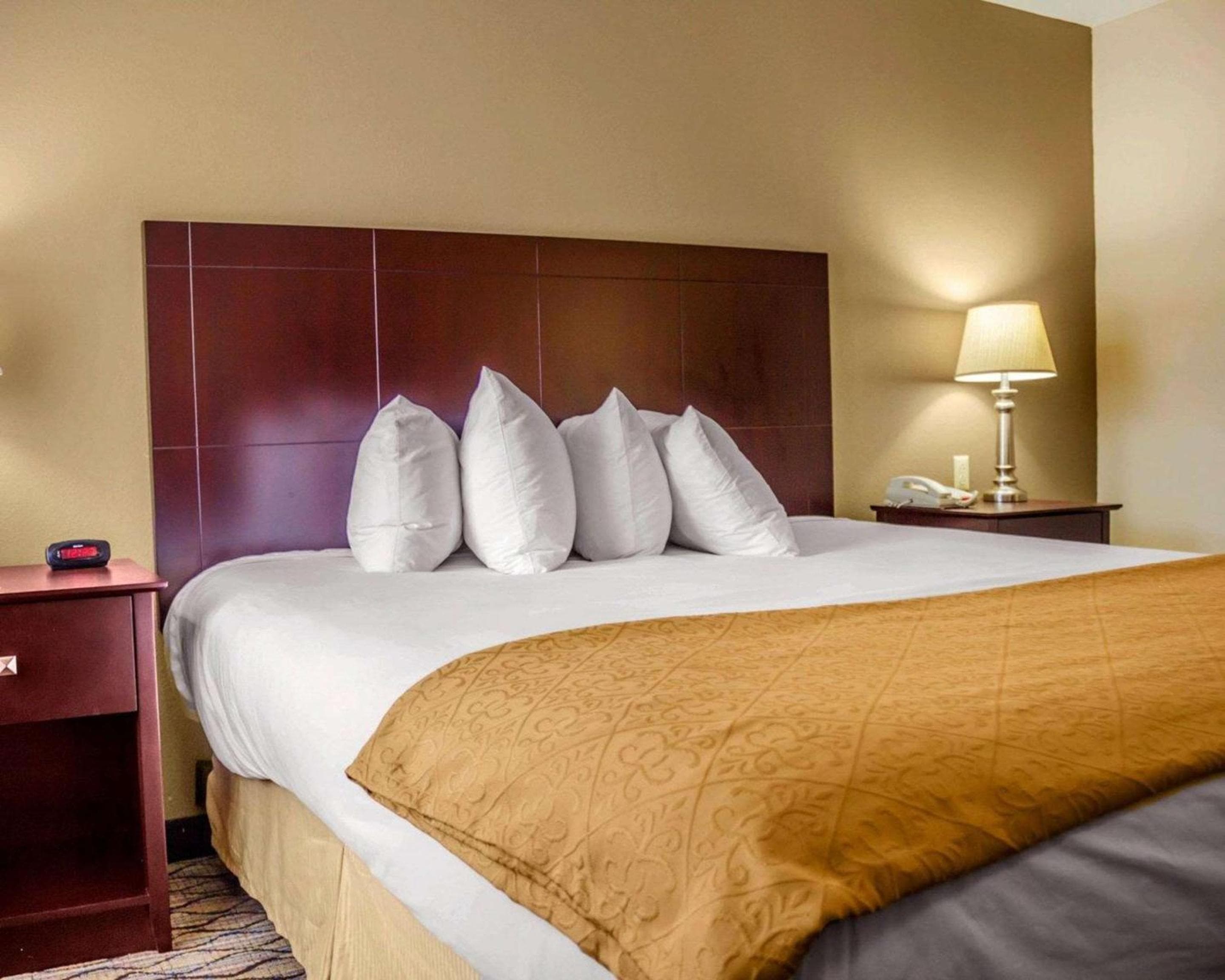 Quality Inn Waterbury East