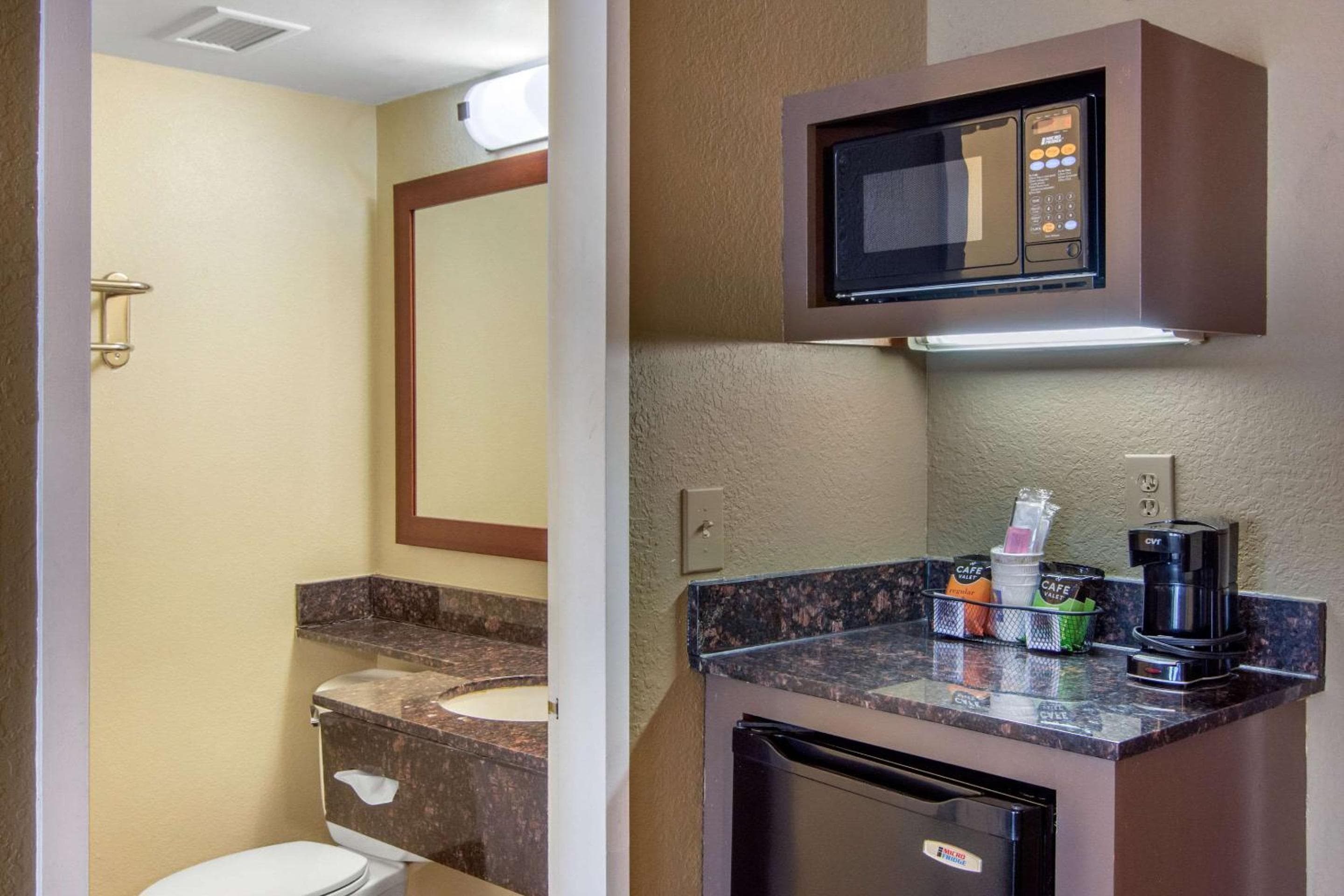Best Western Plus Atlanta Sandy Springs Perimeter Hotel