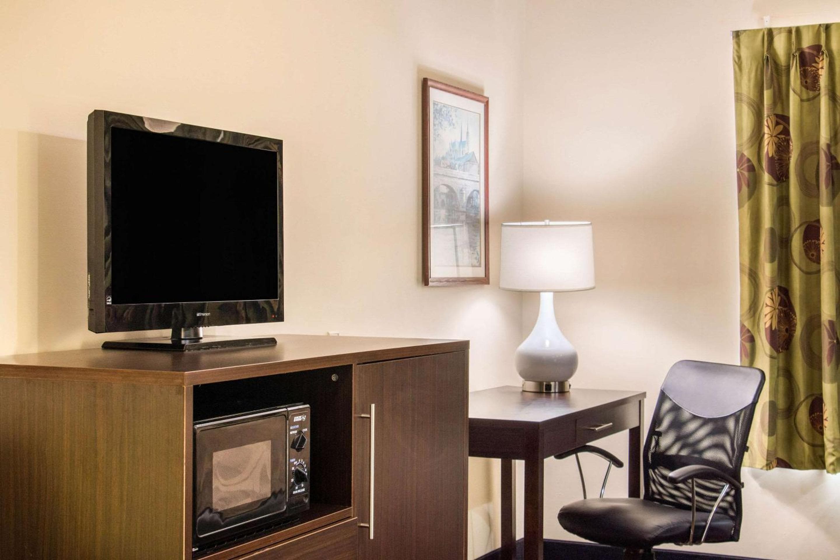 Quality Inn Pooler - Savannah I-95