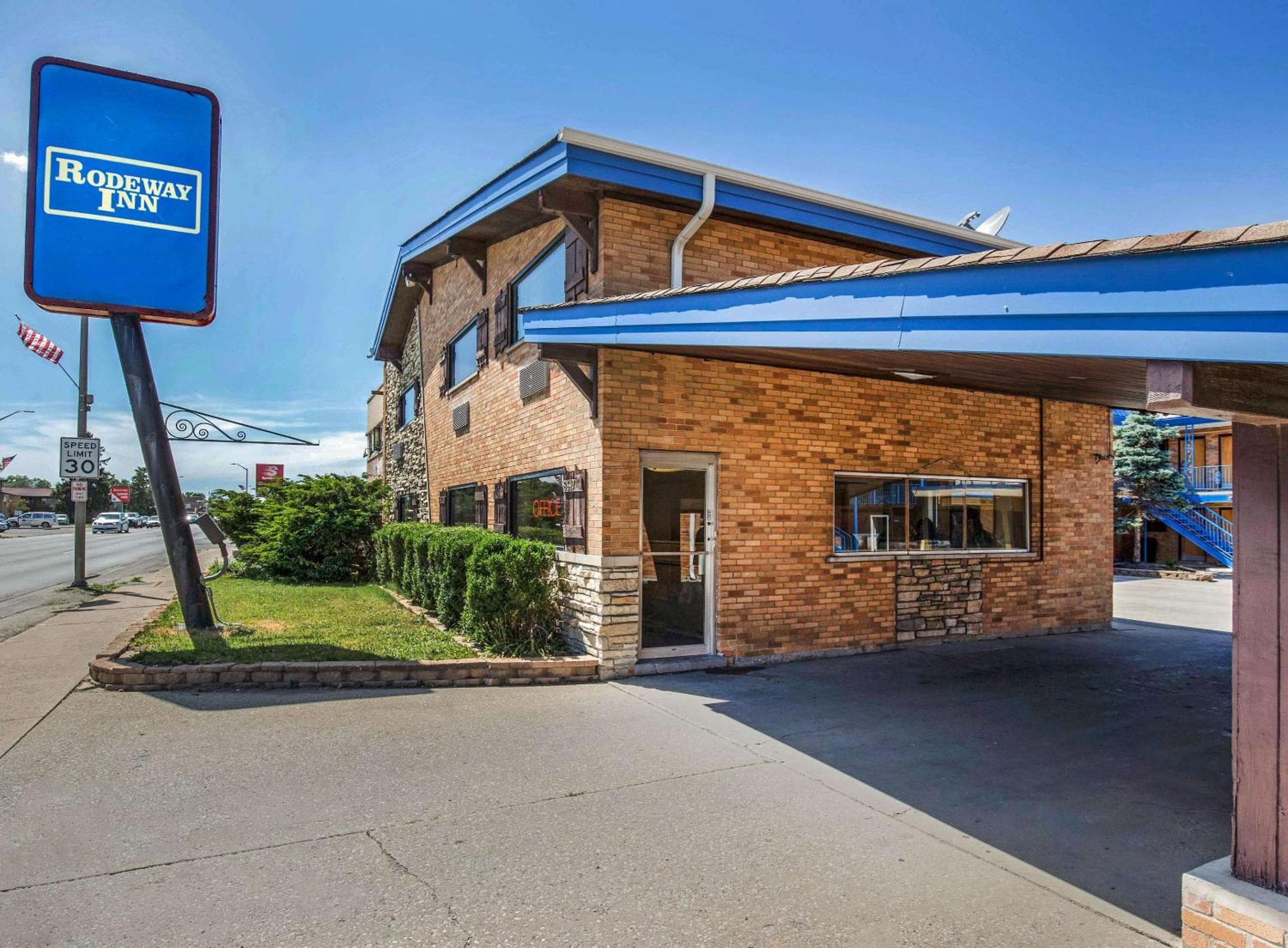 Rodeway Inn Lyons - La Grange