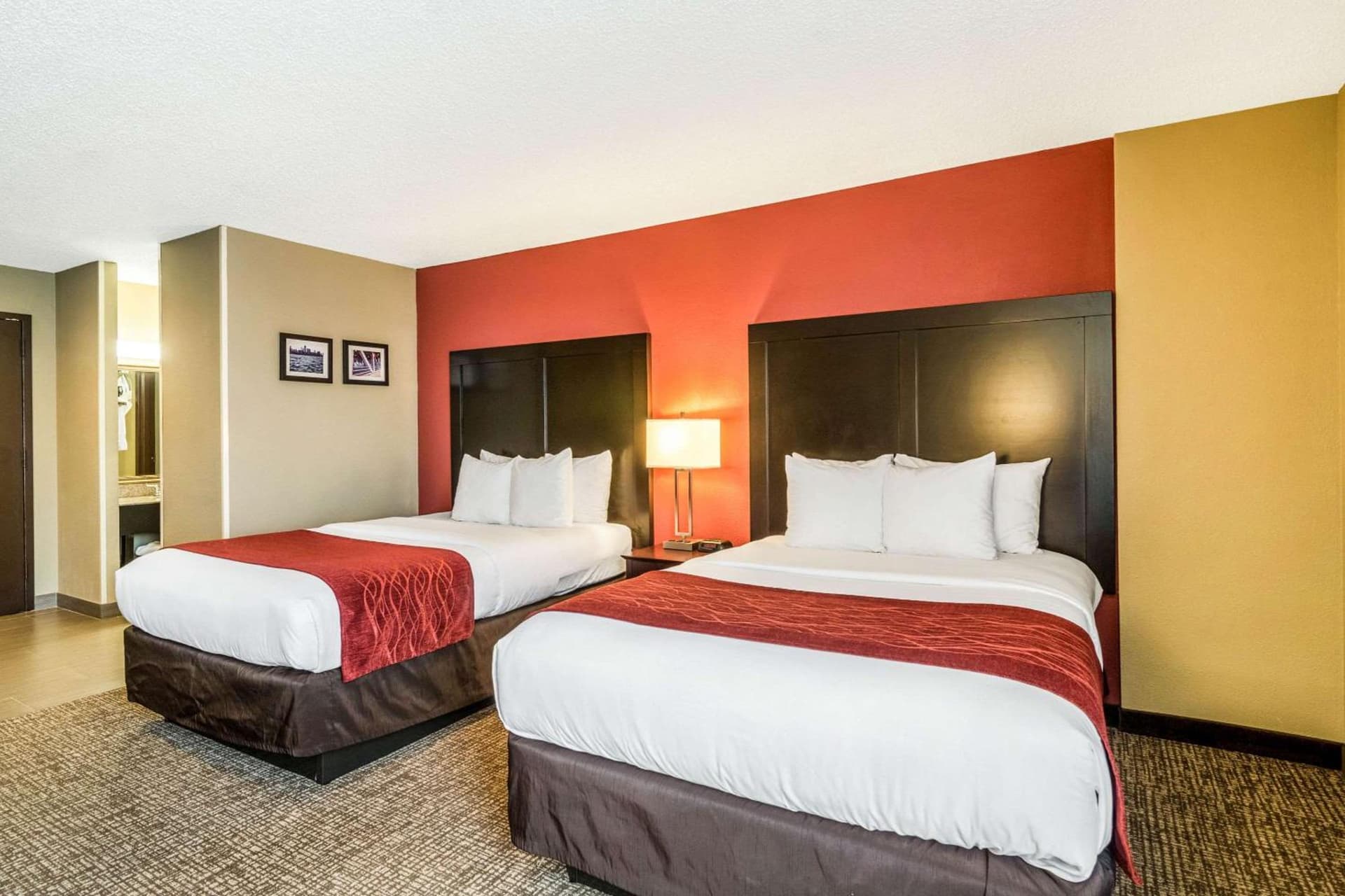 Spark by Hilton Des Plaines Chicago O'Hare