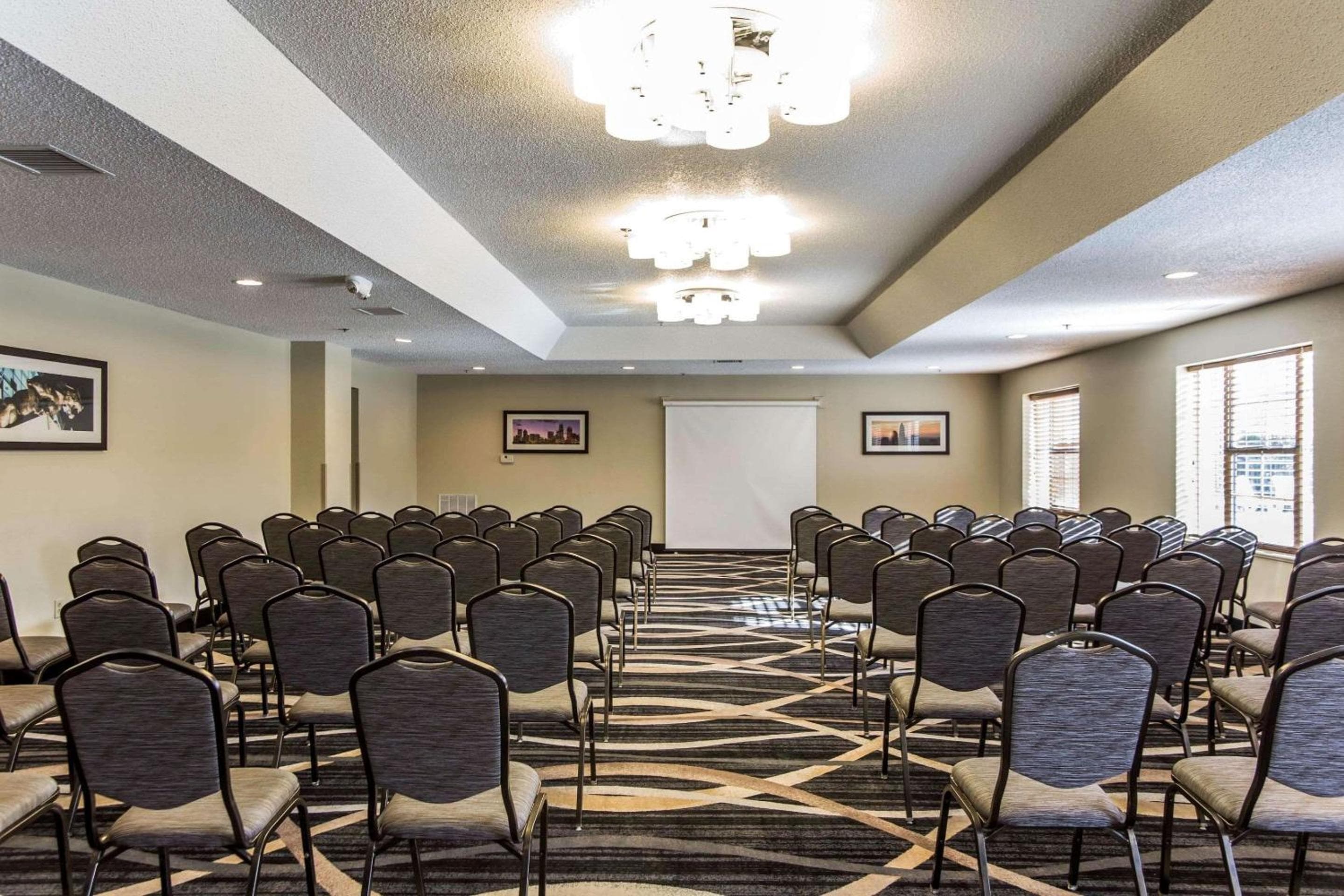 Comfort Suites Pineville - Ballantyne Area