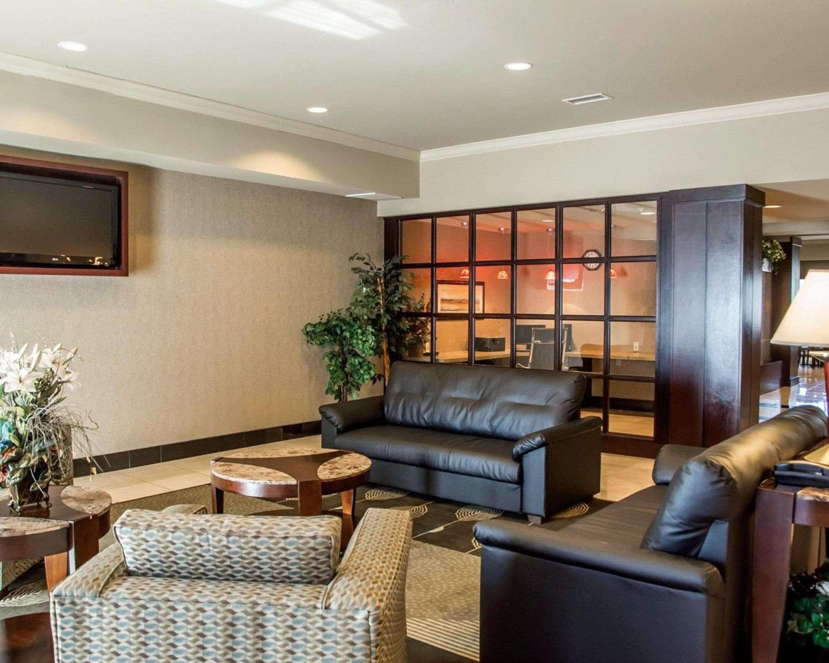 Spark by Hilton Cincinnati Fairfield