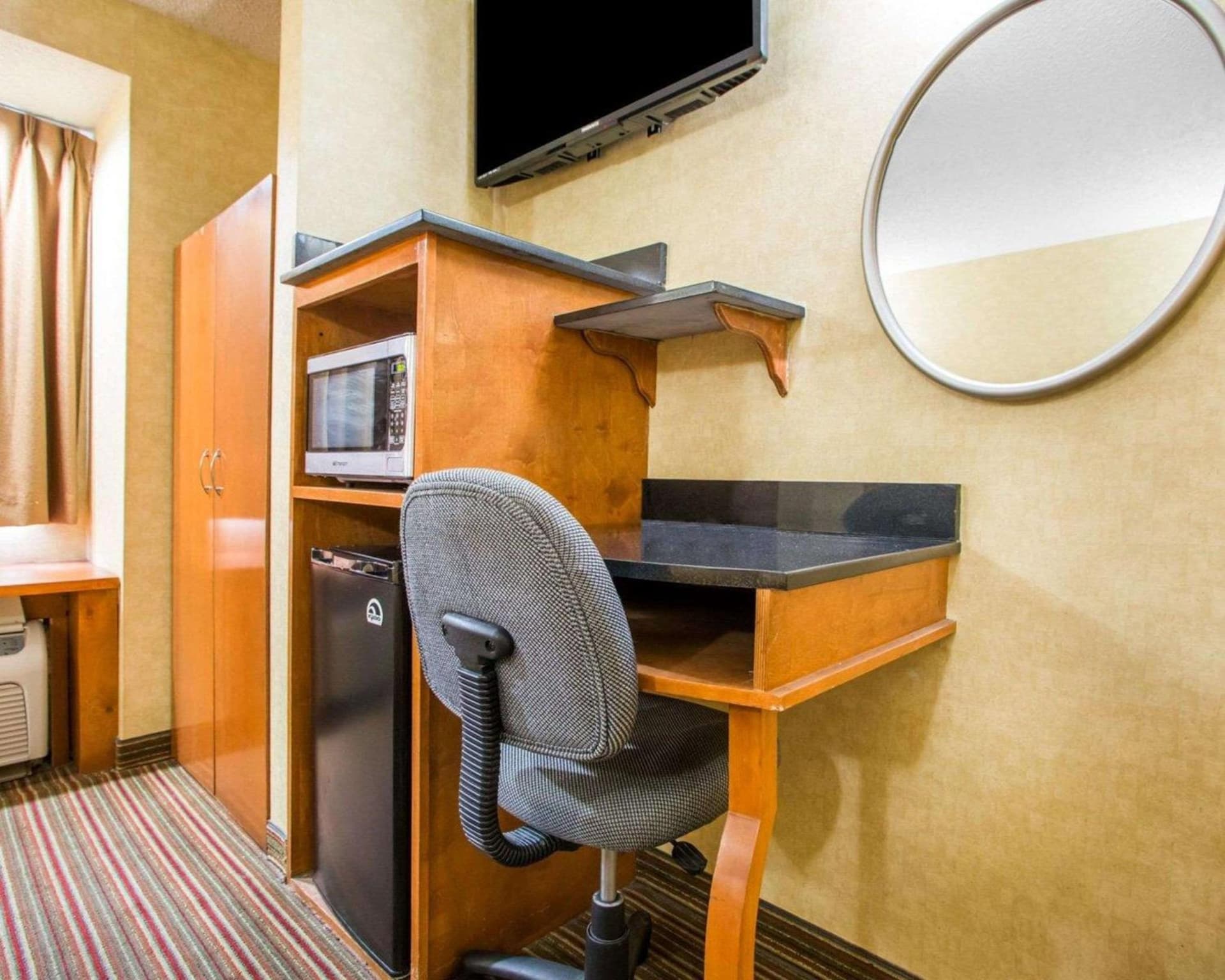 Quality Inn & Suites North-Polaris