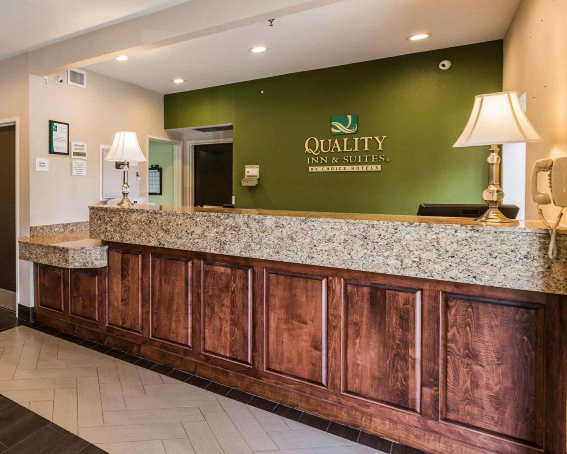 Quality Inn & Suites Birmingham - Highway 280