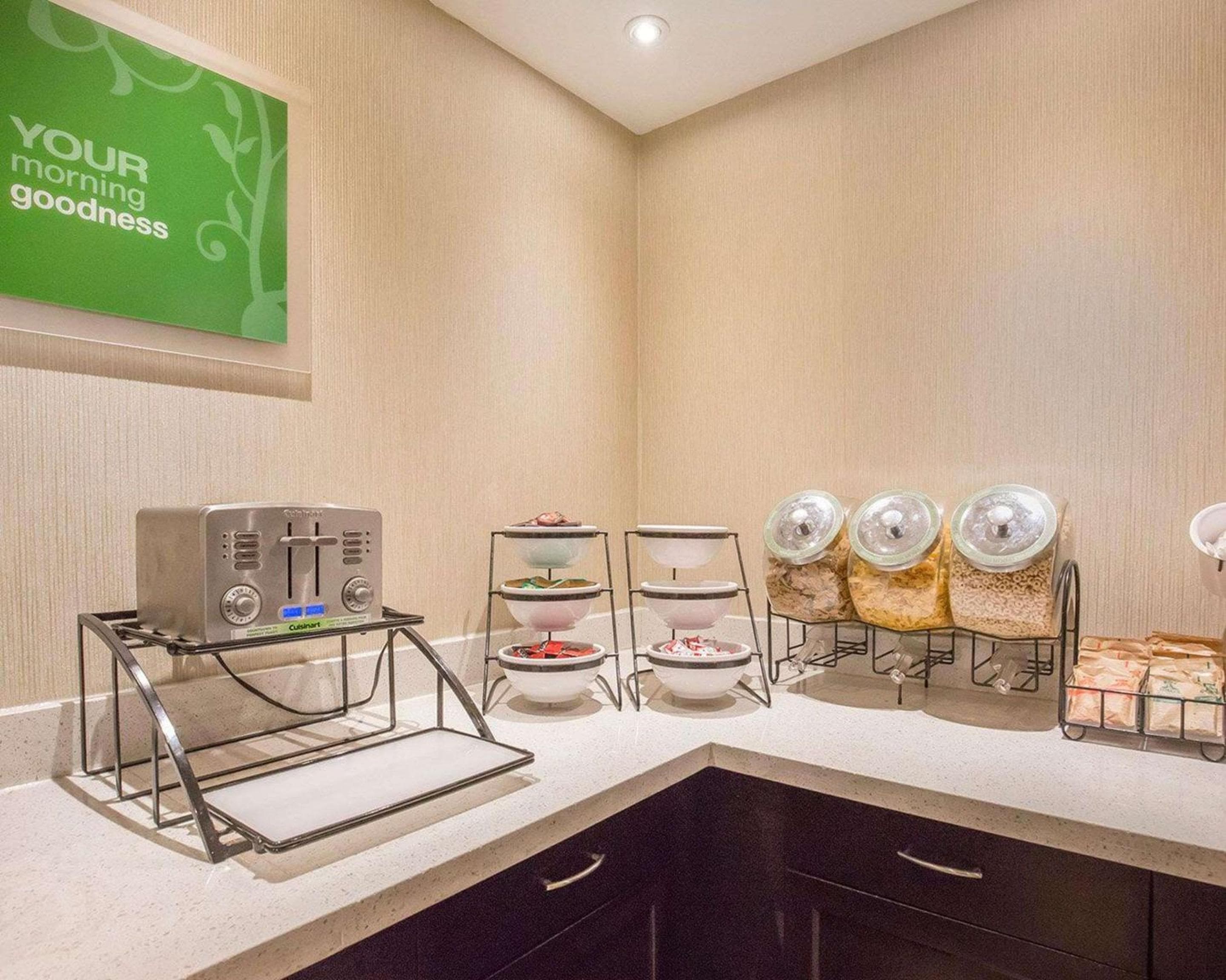 Comfort Inn & Suites Calgary - University
