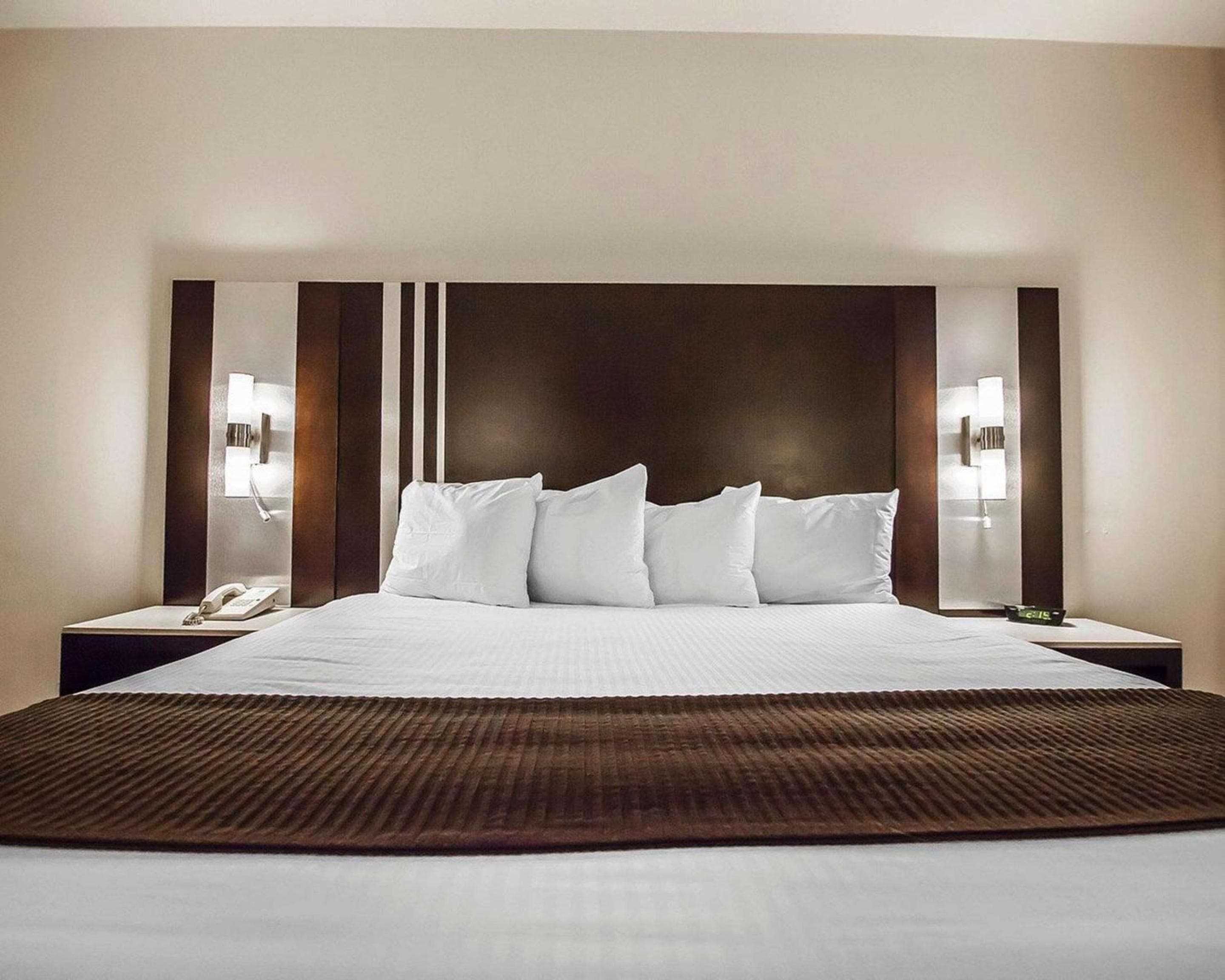 Comfort Hotel Vancouver Airport