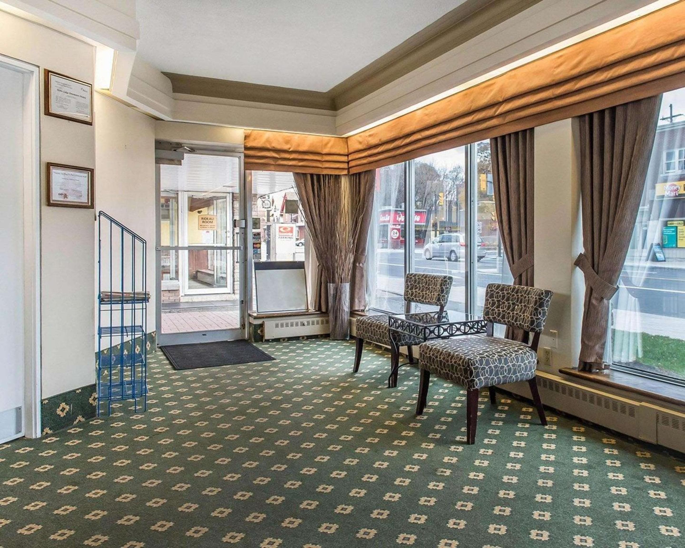 Econo Lodge Downtown