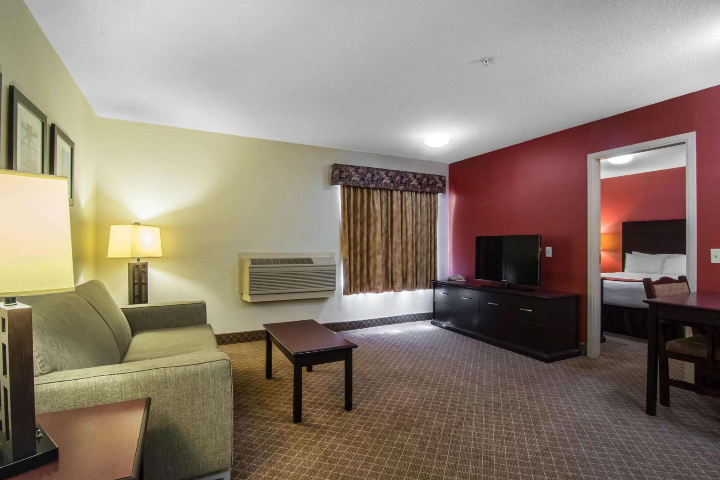 Comfort Inn & Suites Calgary Airport - South
