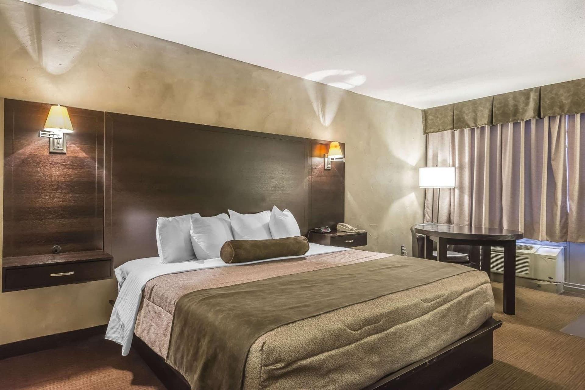Quality Hotel & Conference Centre