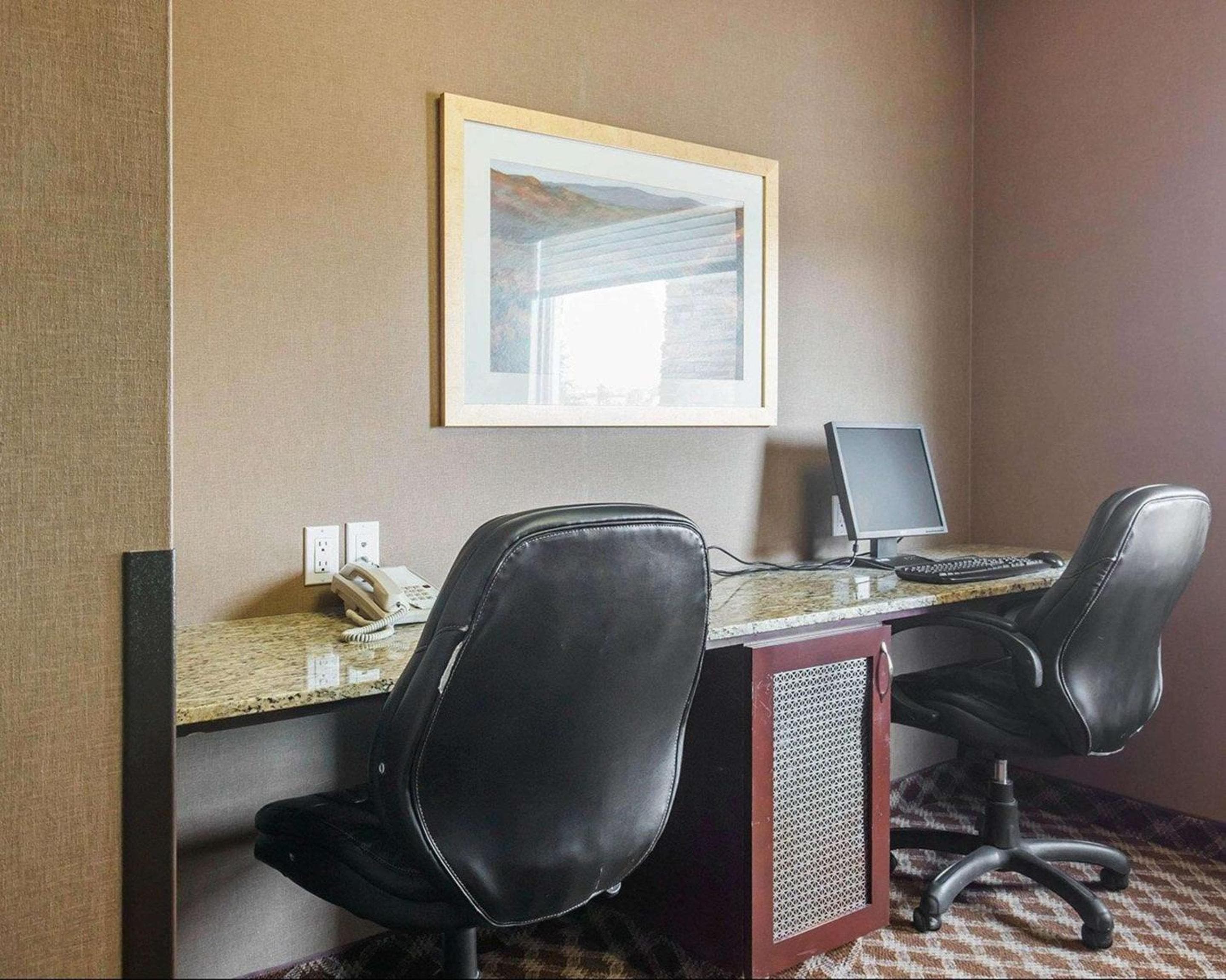 Comfort Inn & Suites Airdrie
