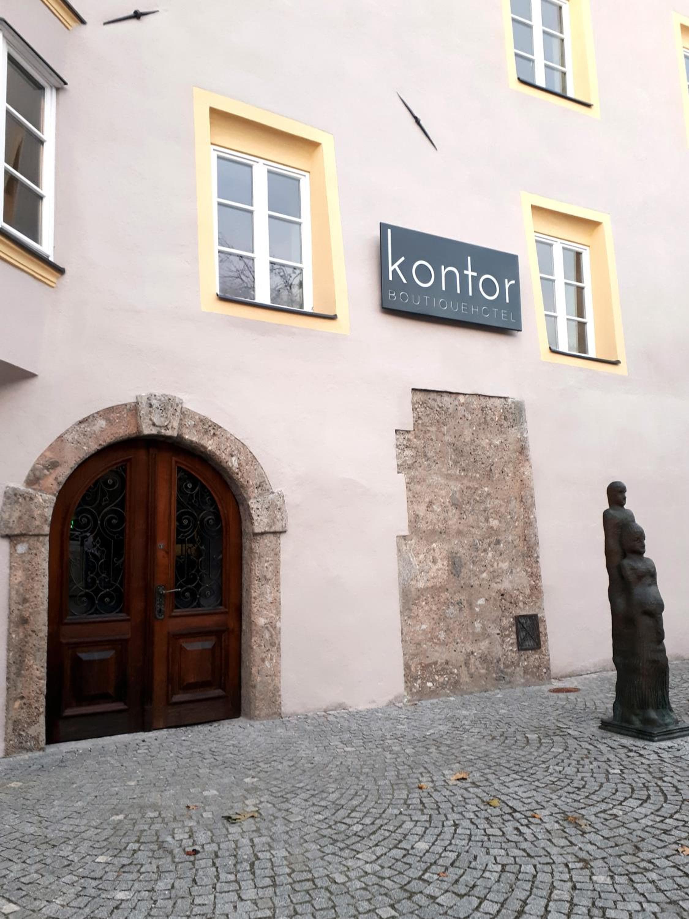 Hotel kontor