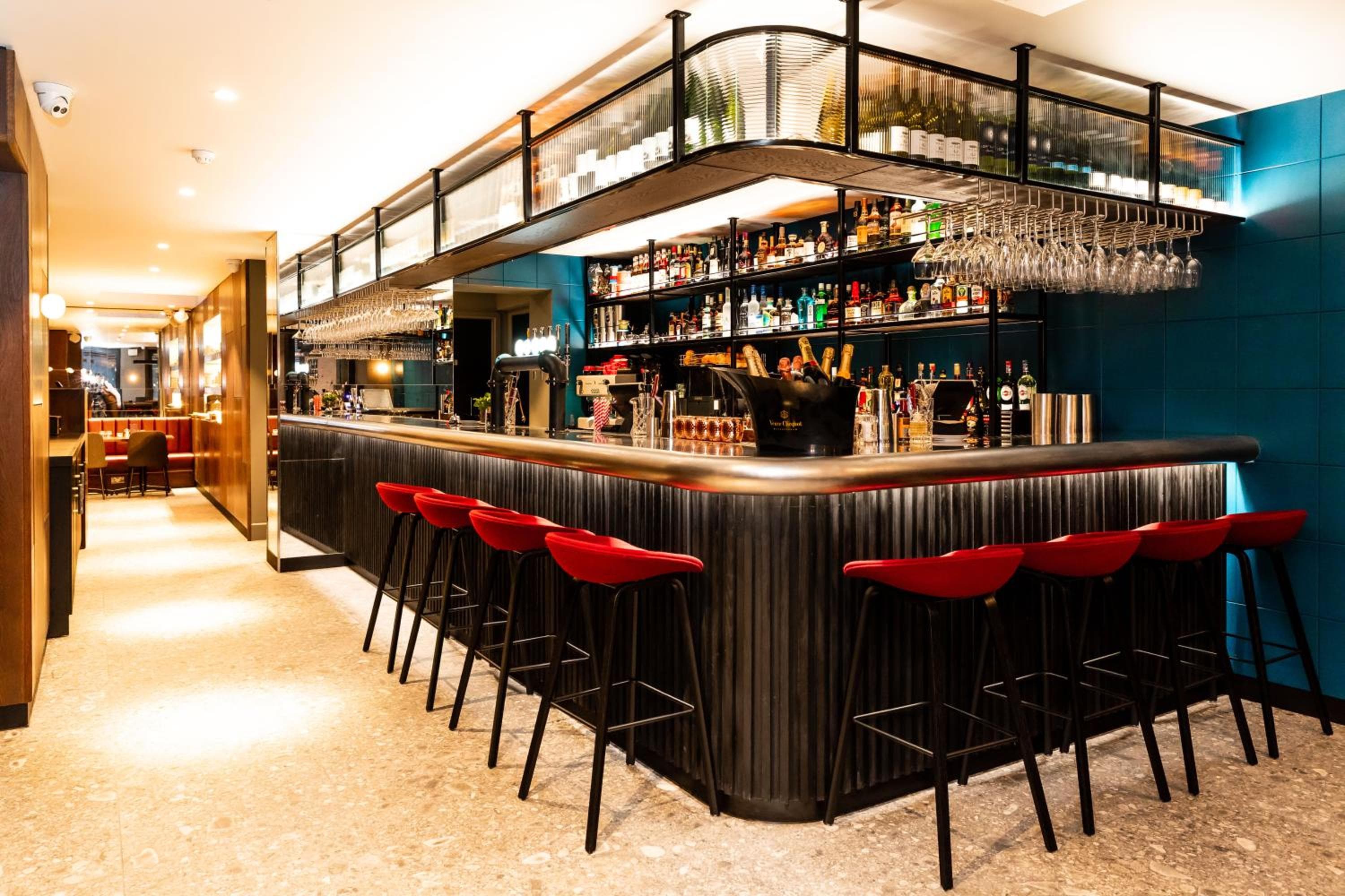 bar