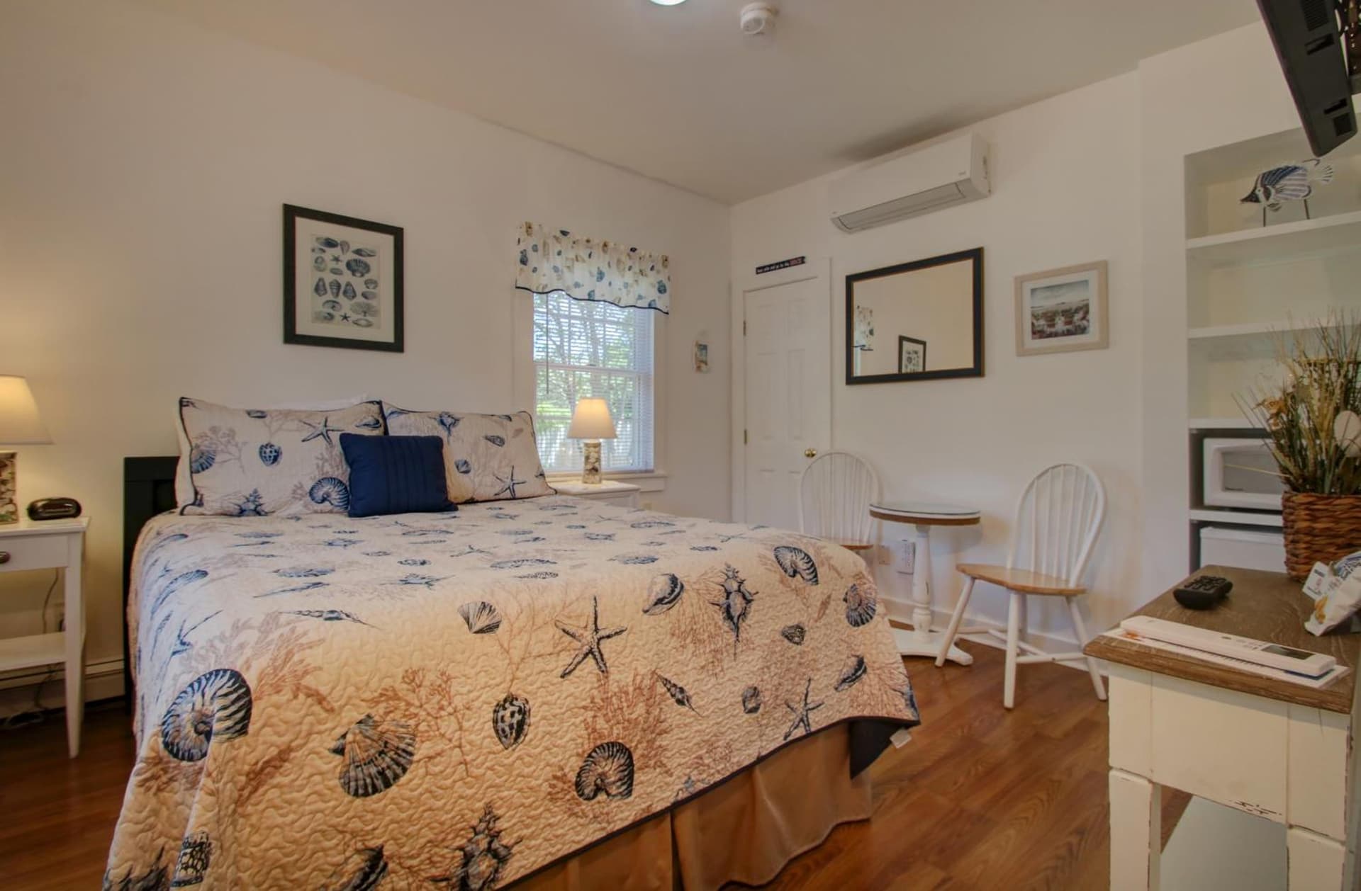 The Tern Inn Bed & Breakfast and Cottages