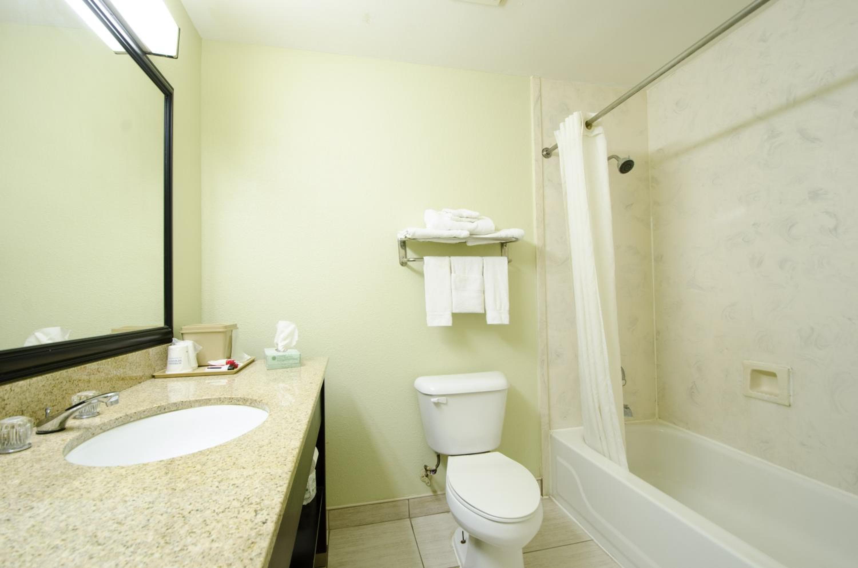 Super 8 by Wyndham Hull Street Midlothian Richmond Area