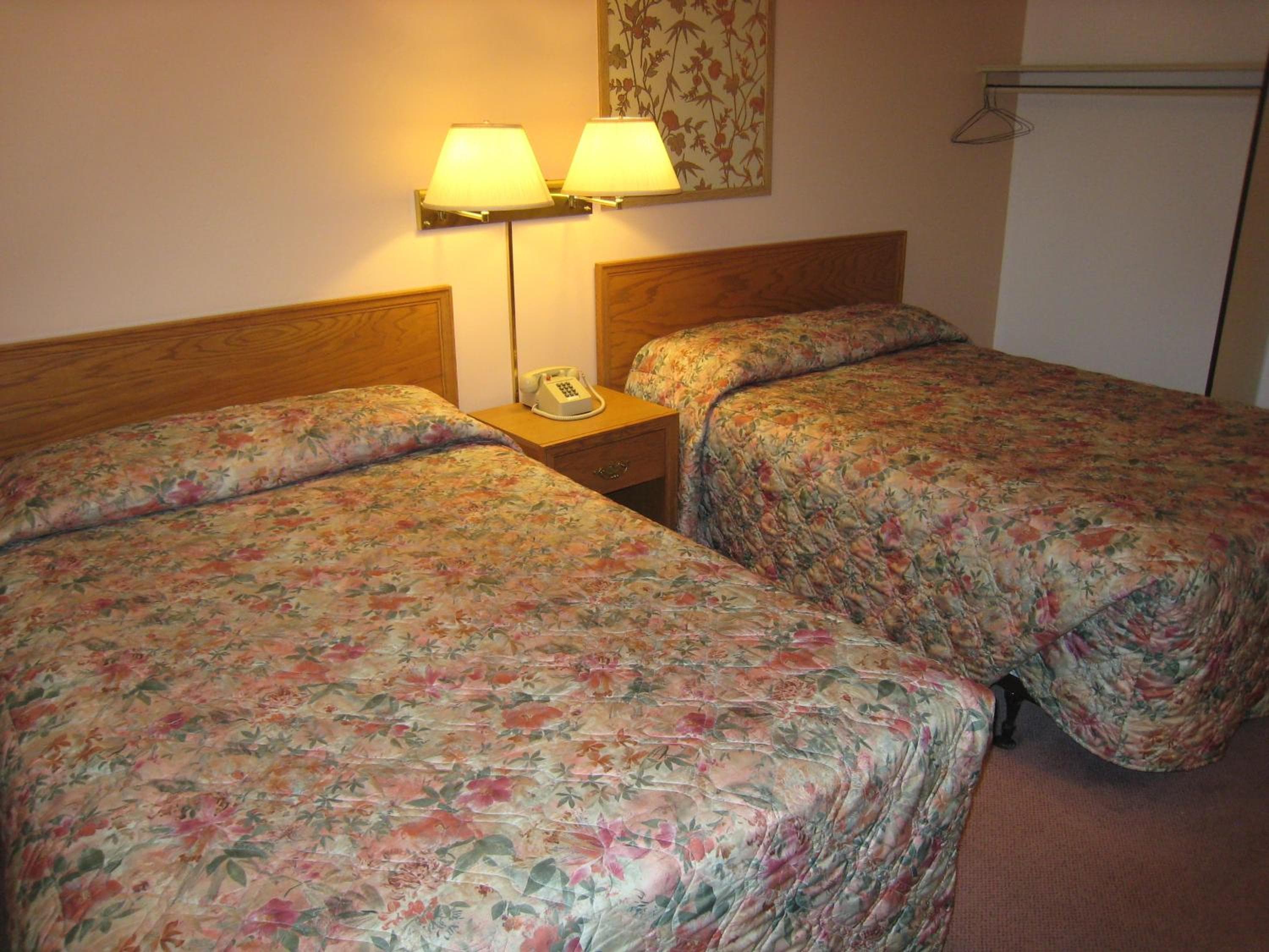 Swiss Village Inn