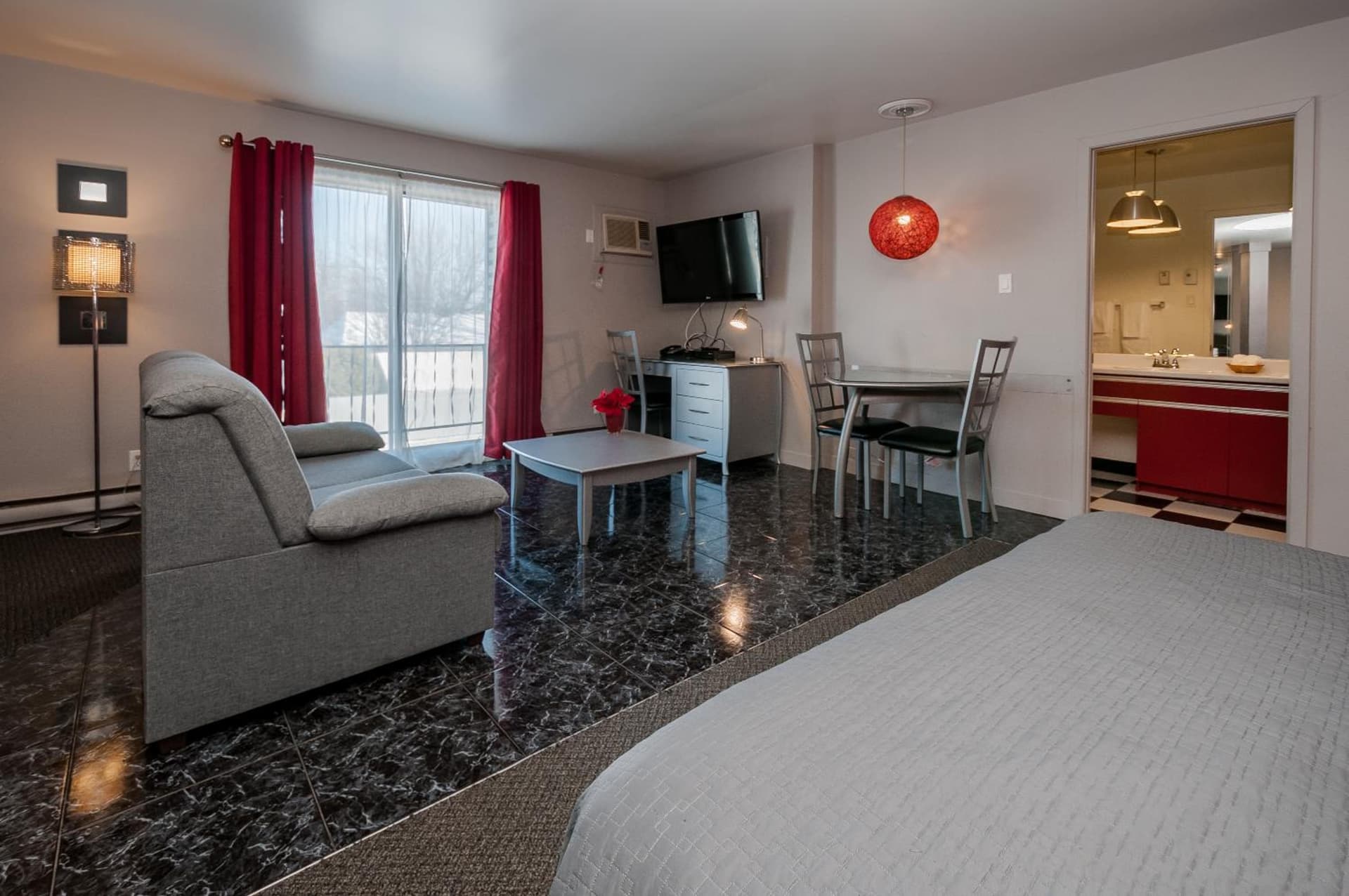Hotel & Suites Monte-Cristo