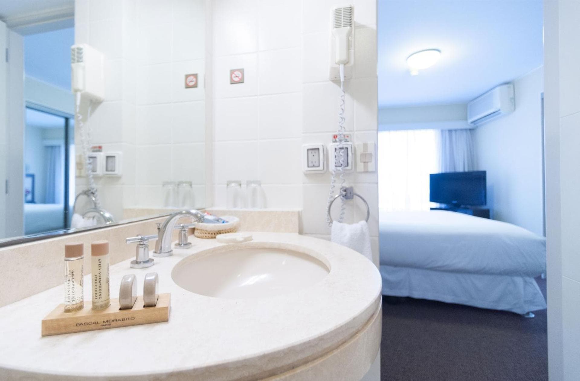 Roosevelt Hotel & Suites