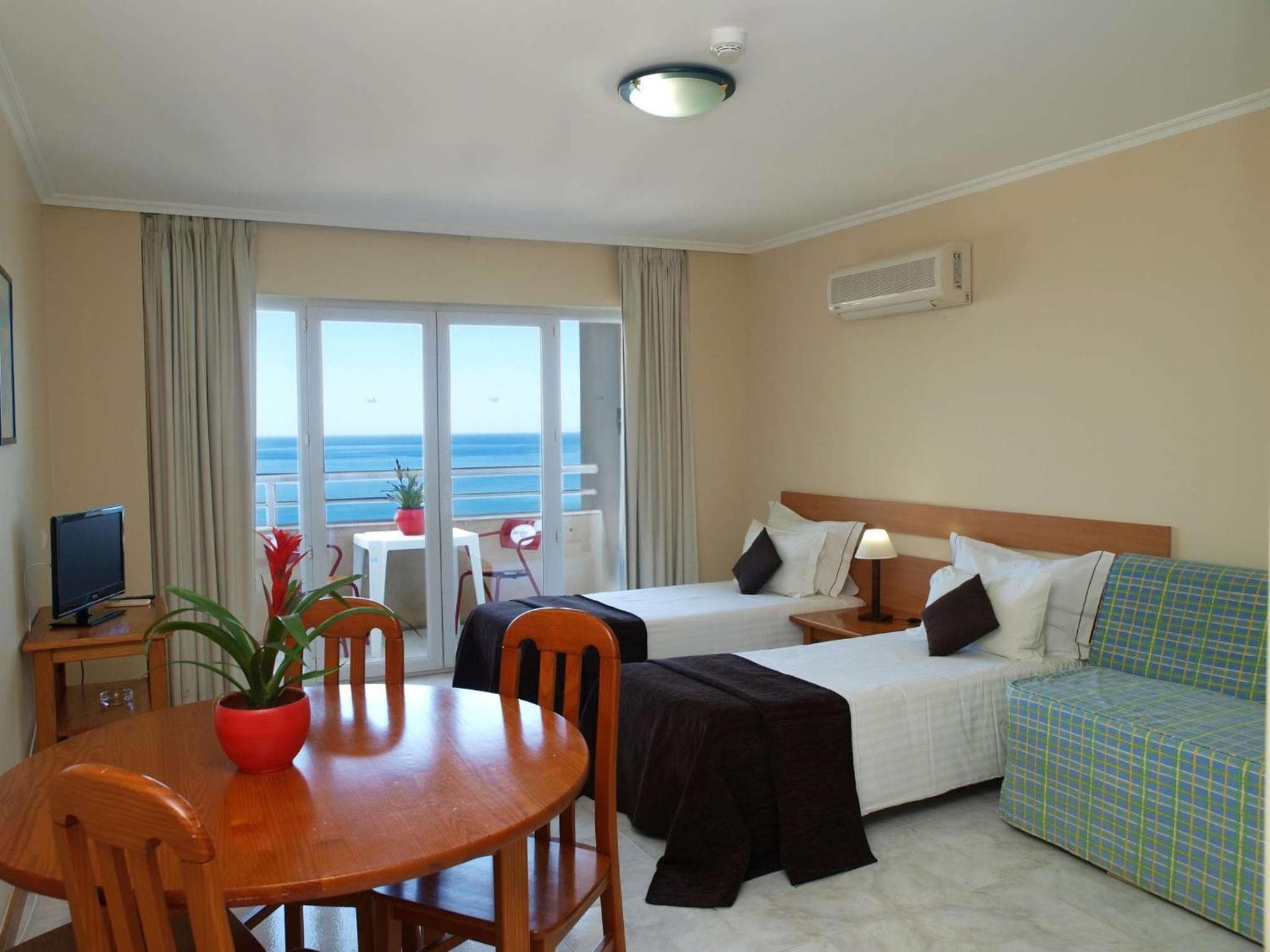 Apartamentos Jardins da Rocha