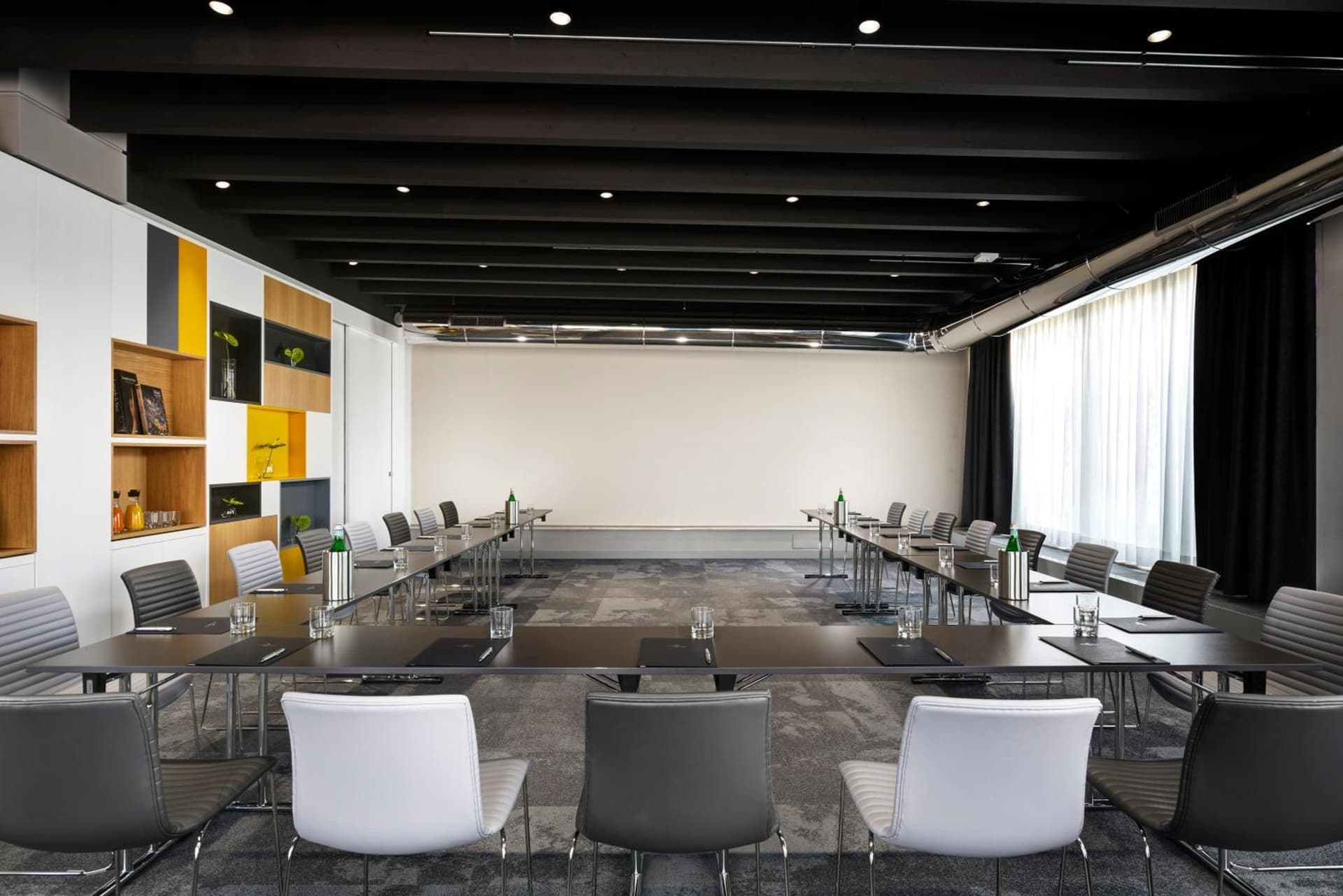 UNA Hotels The One Milano Hotel & Residence