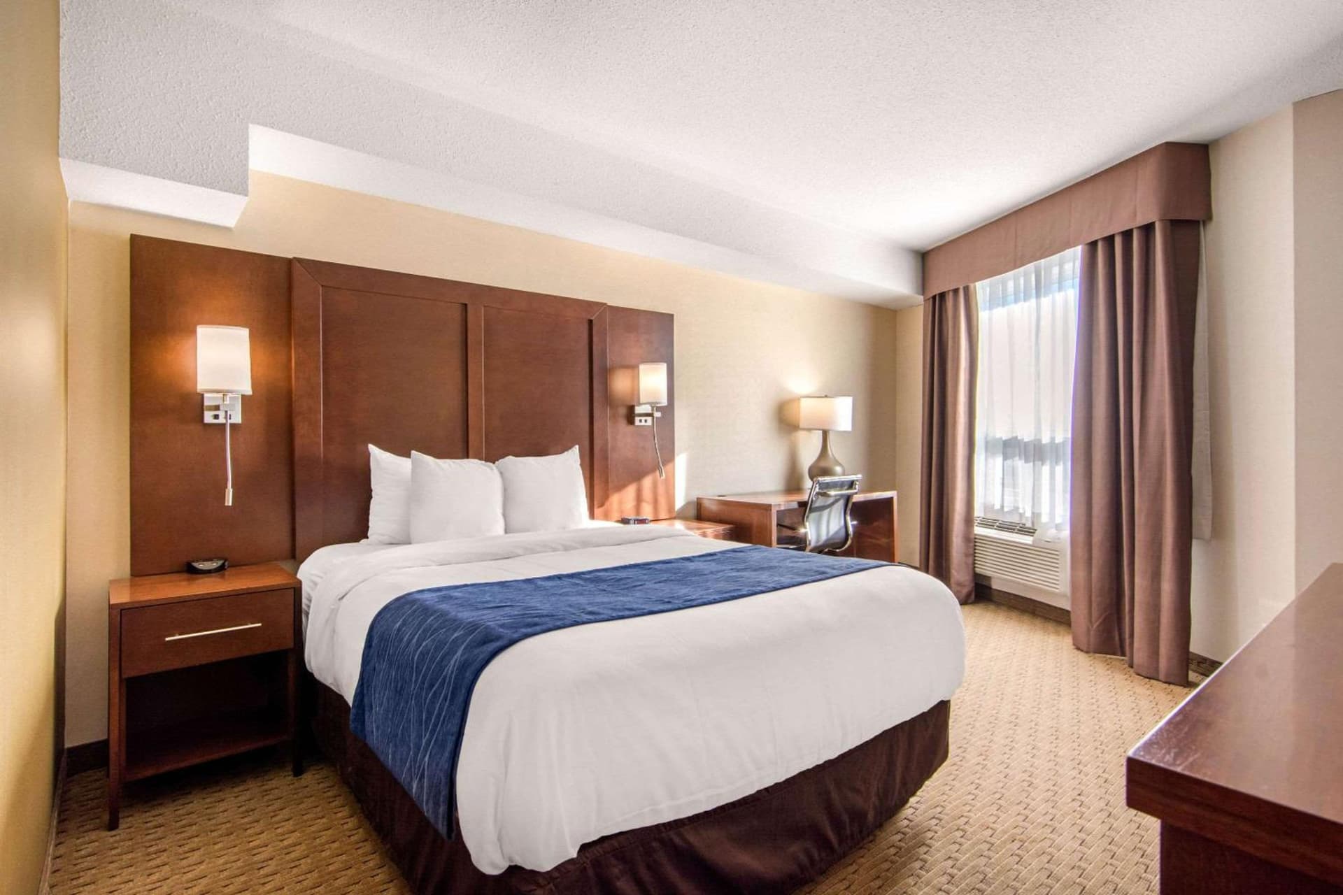 Comfort Inn & Suites Medicine Hat Shopping Centre