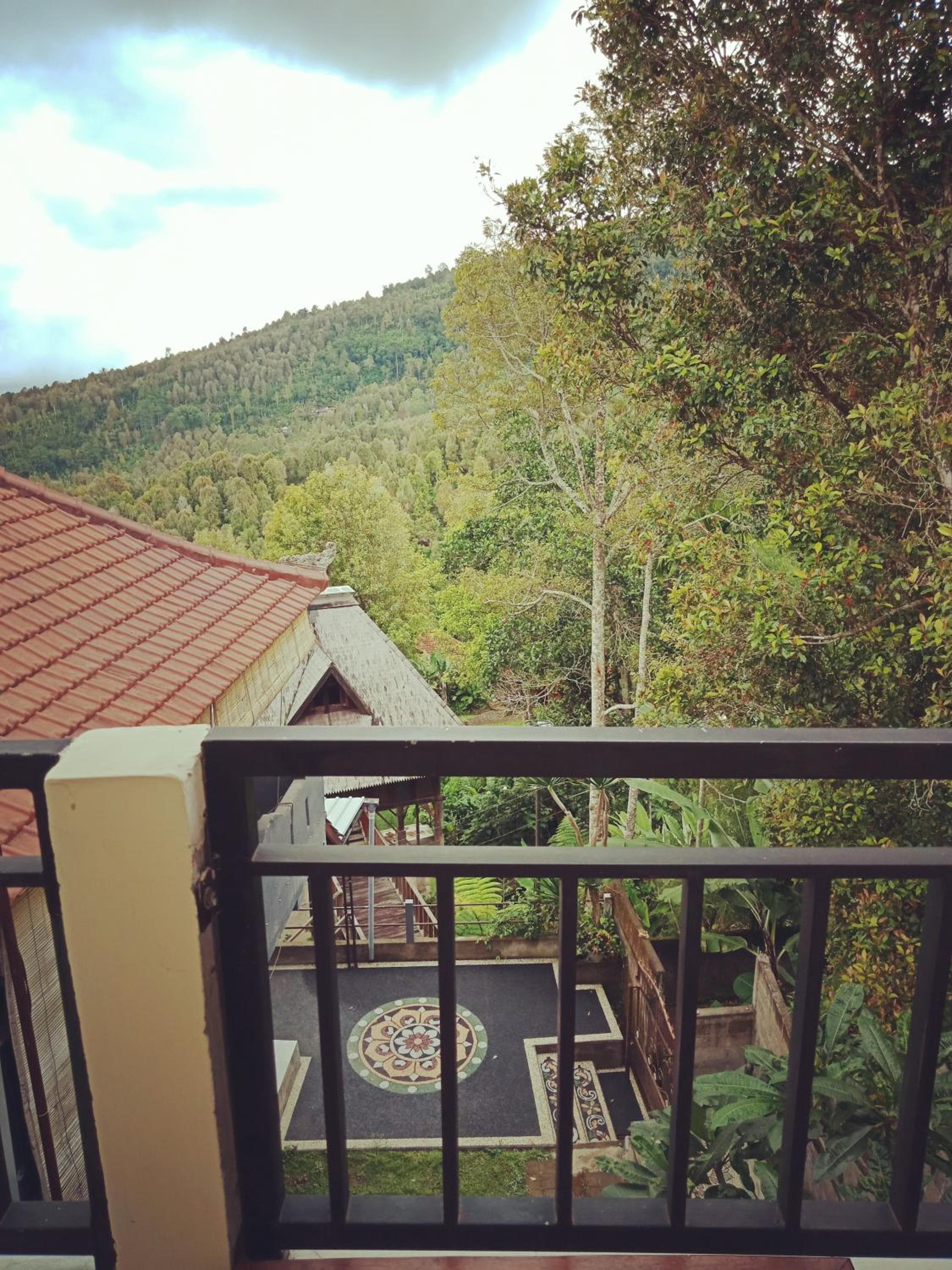 Adila Warung and Homestay